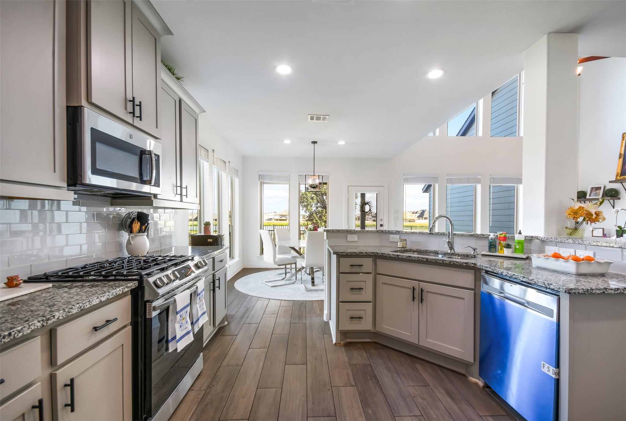 113  Cascia Cir, photo 7