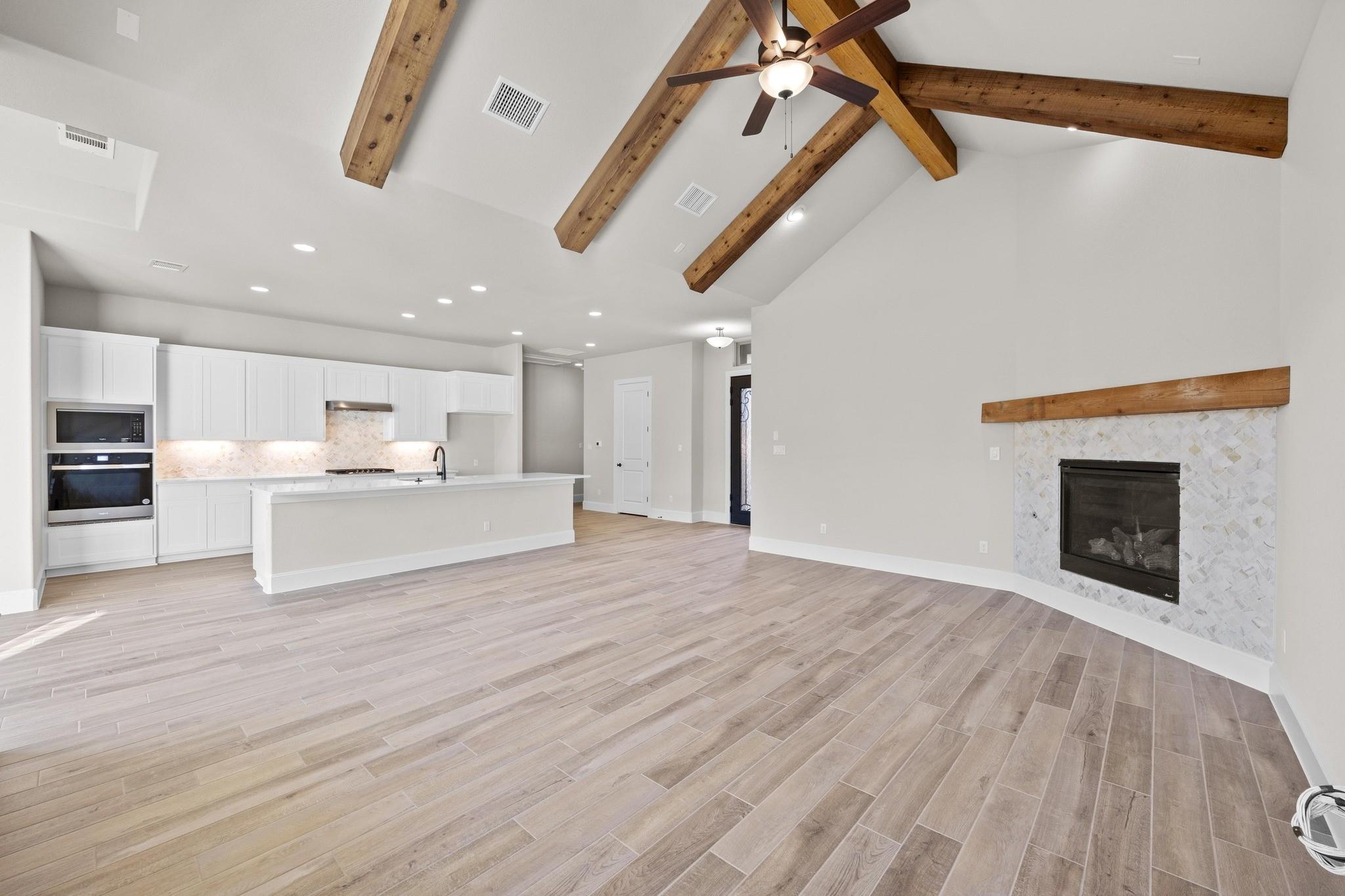 604  Bottlebrush Dr, photo 6