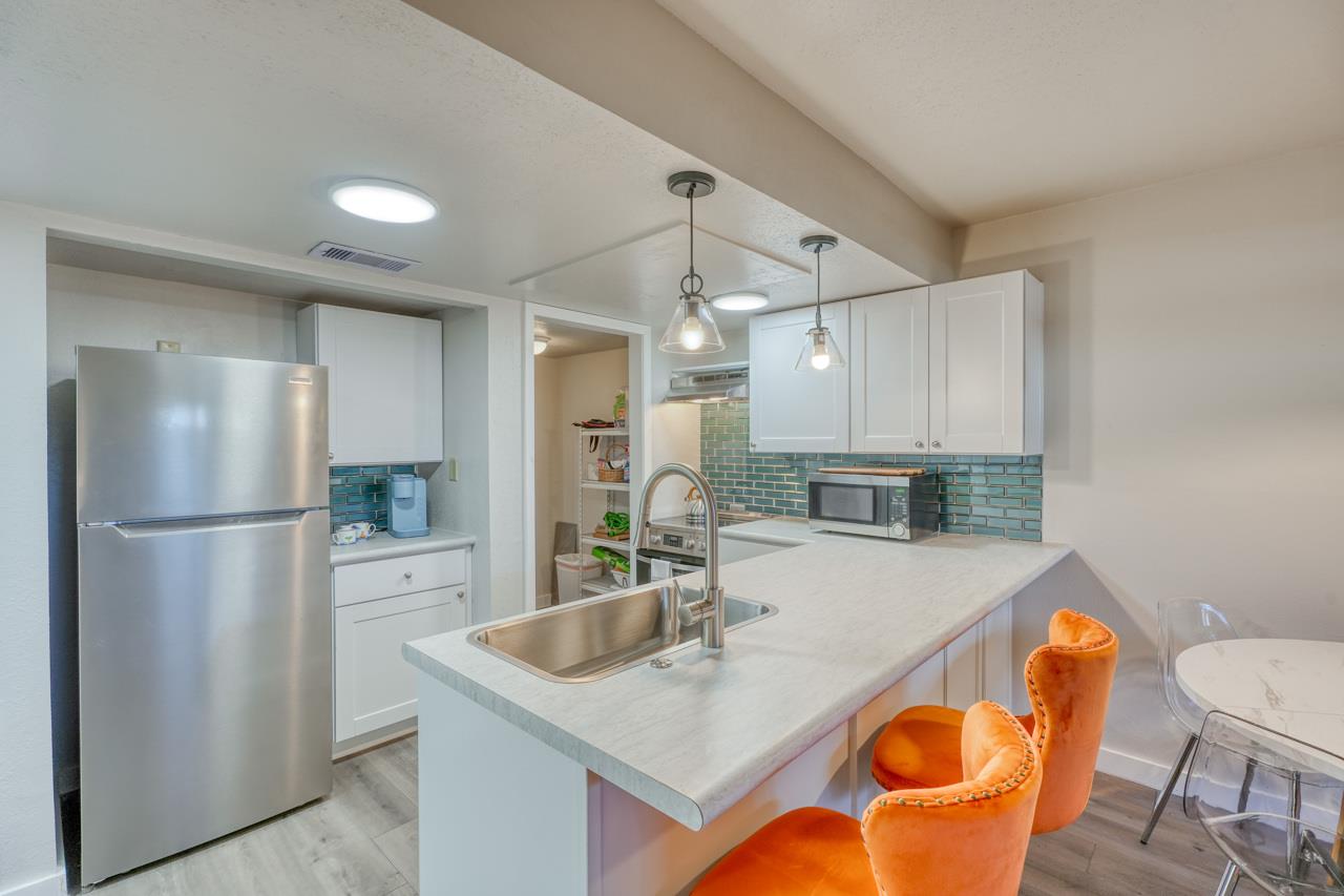 207 N Hi Circle N St N #105 A&B, photo 4