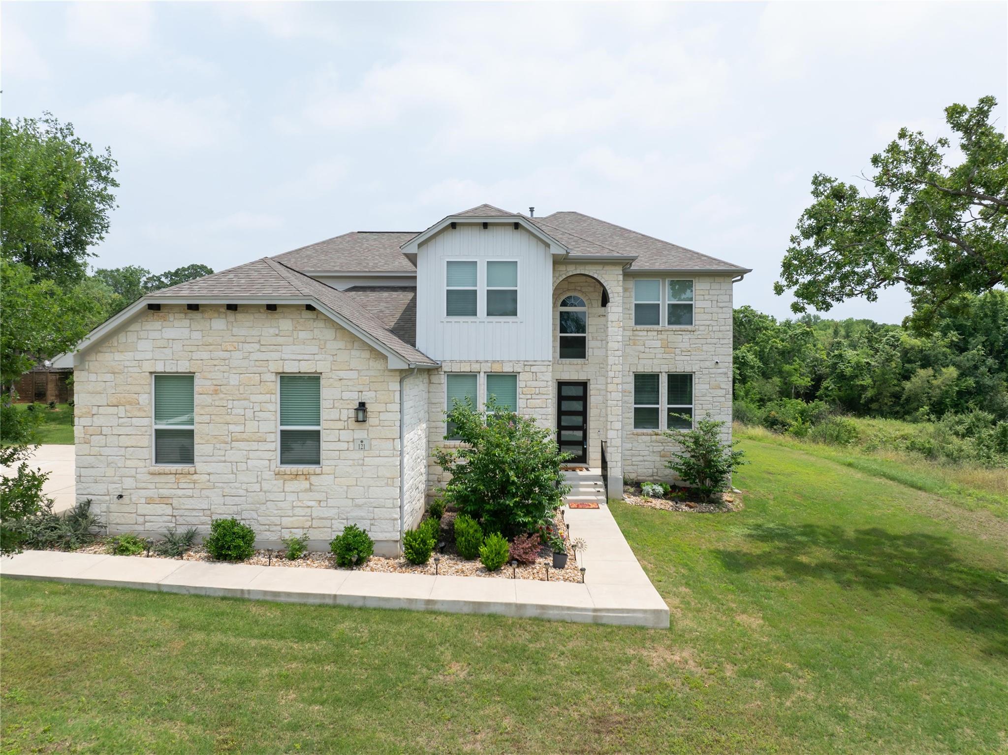 121  Black Talon Ln, photo 2