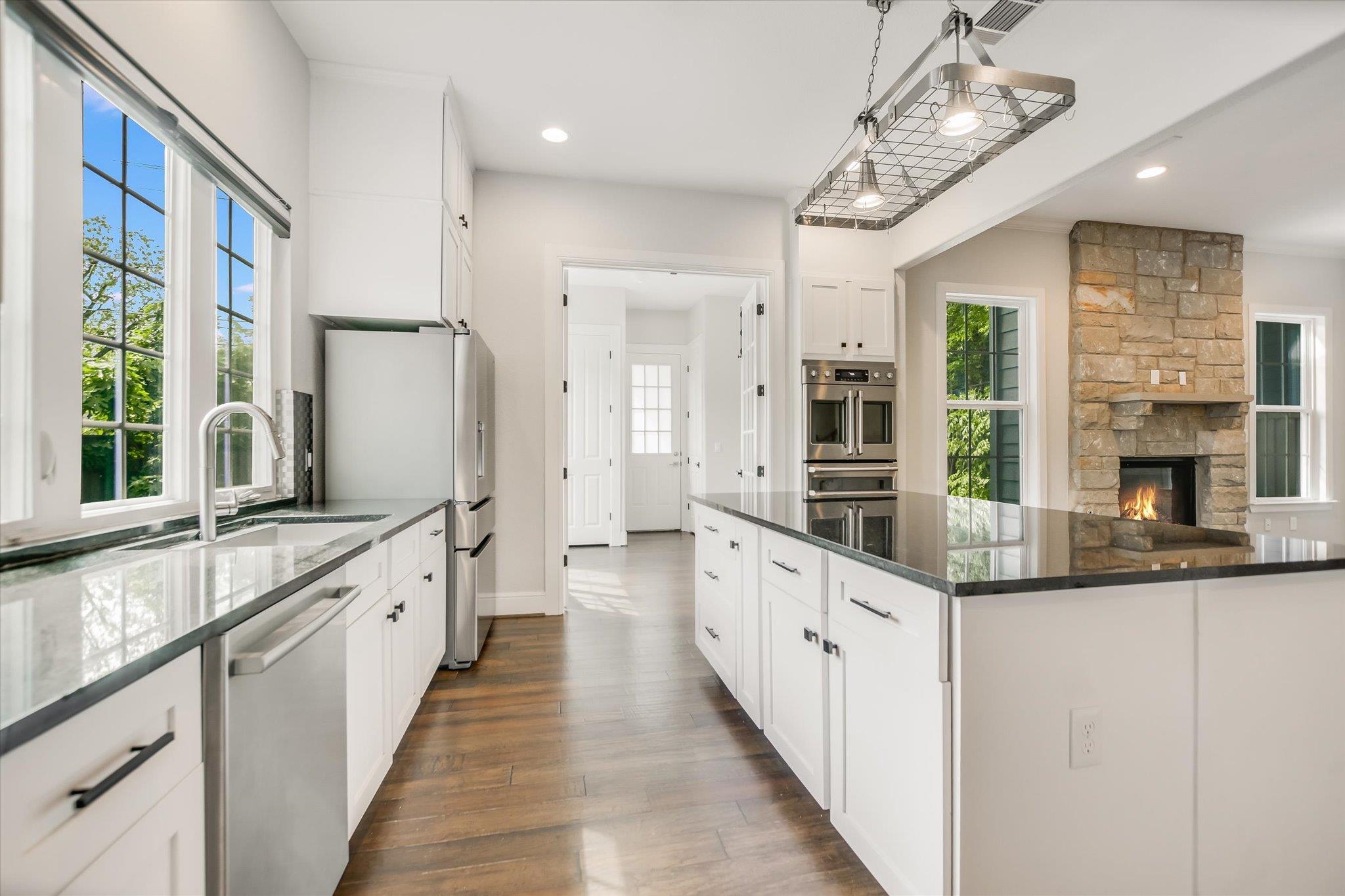 5200  Avenue H None, photo 8