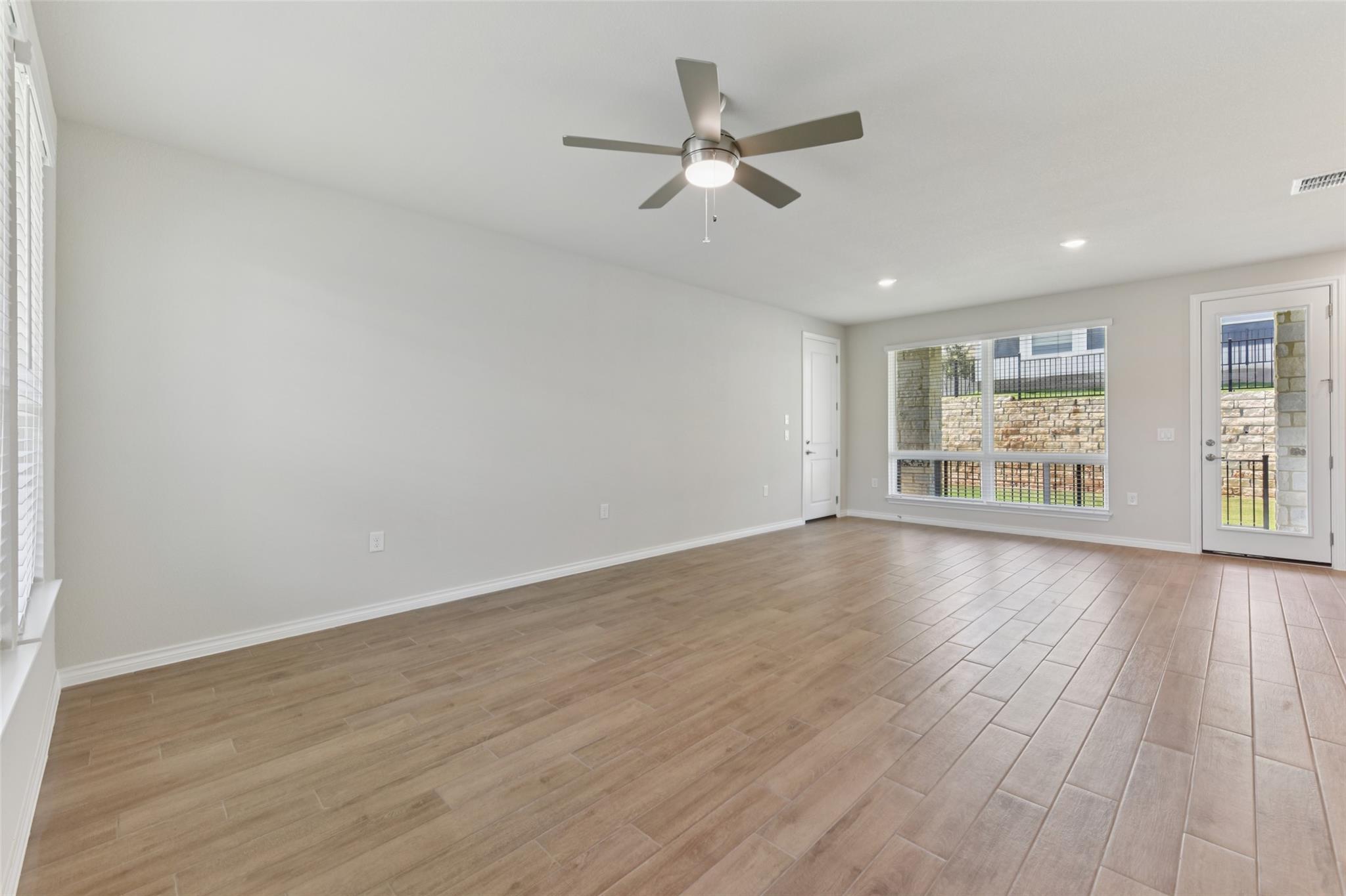 105  Antoinette Way  #103, photo 3