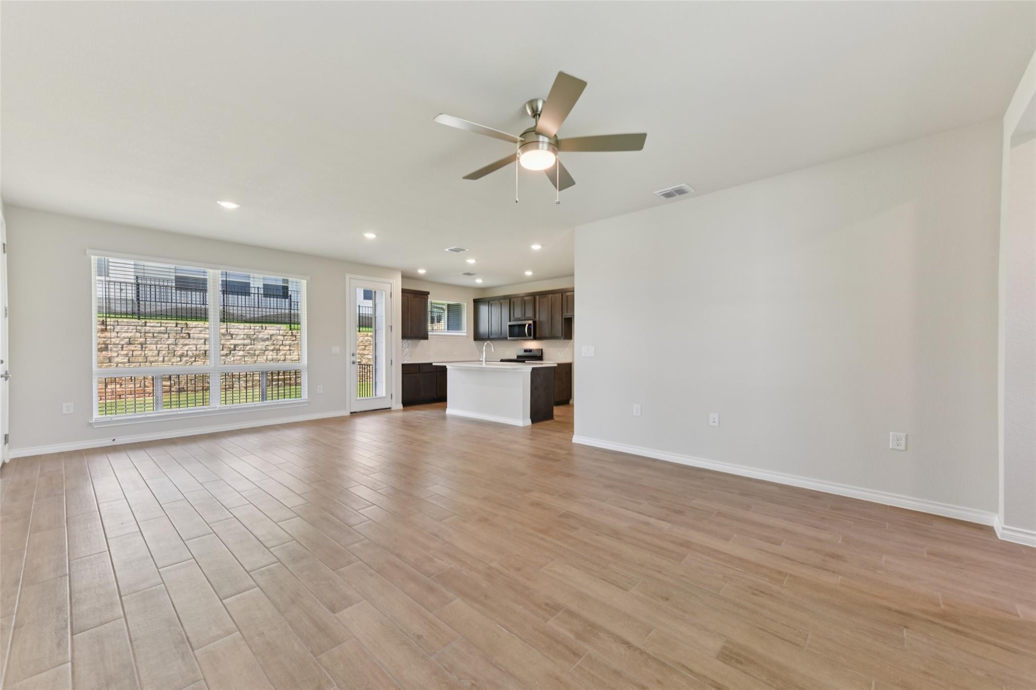105  Antoinette Way  #103, photo 4