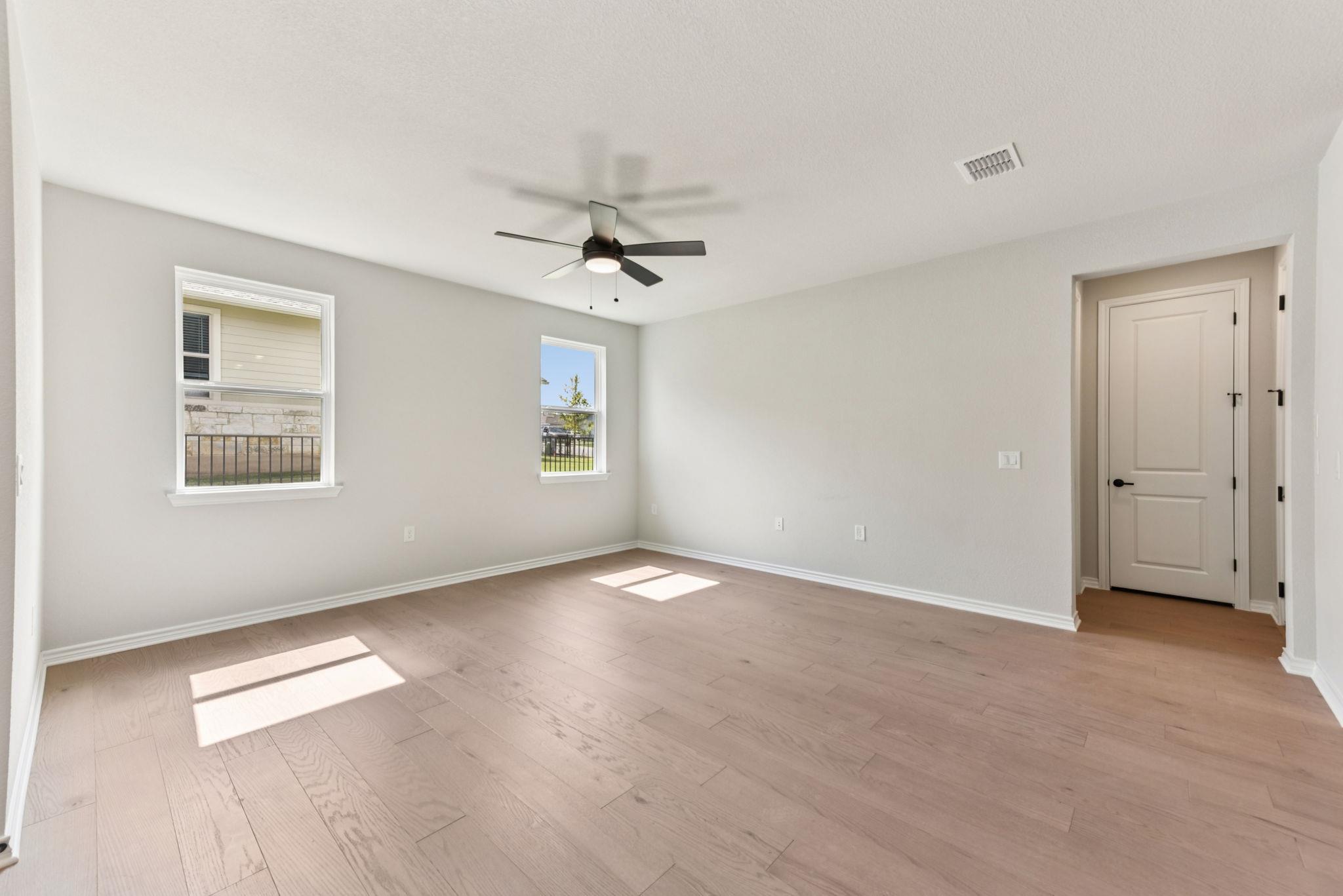 127  Antoinette Way, photo 4