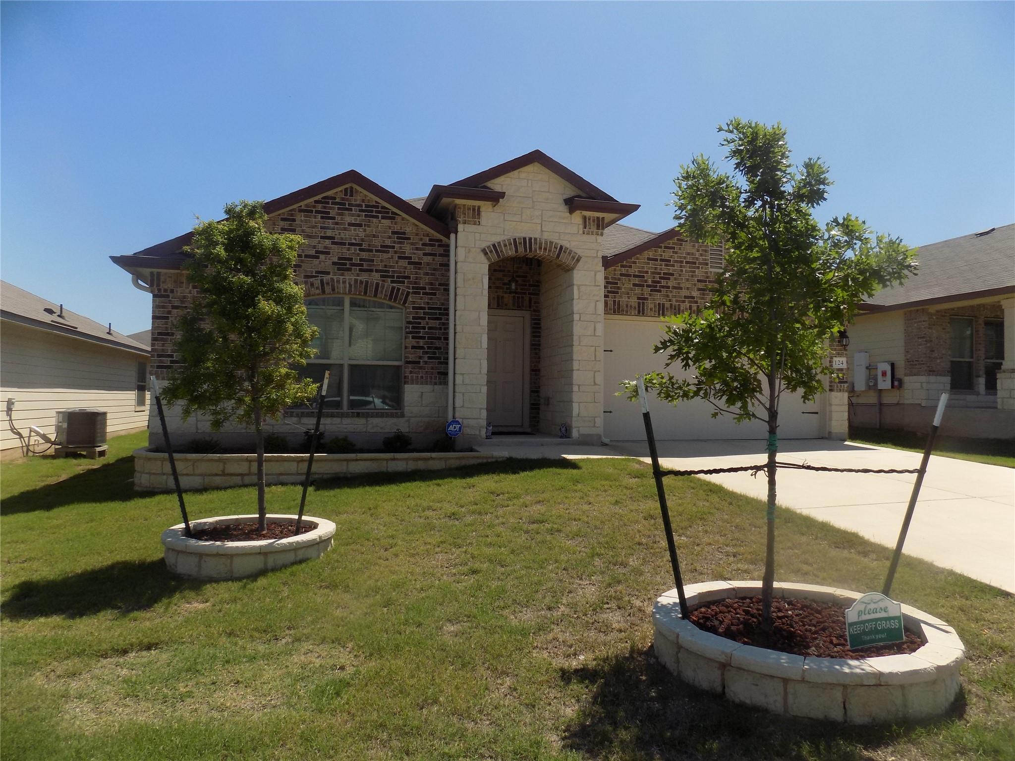 124  Rearden Blvd, photo 2