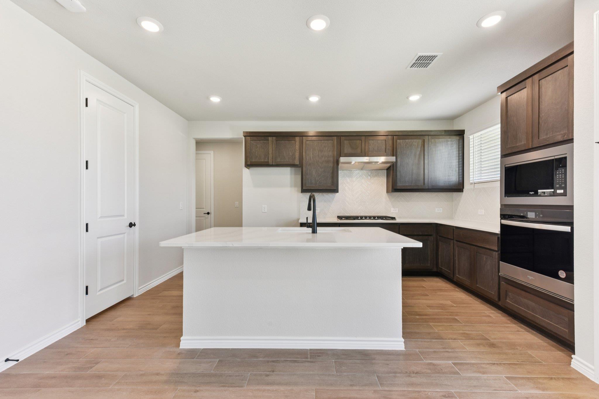 153  Antoinette Way  #102, photo 11