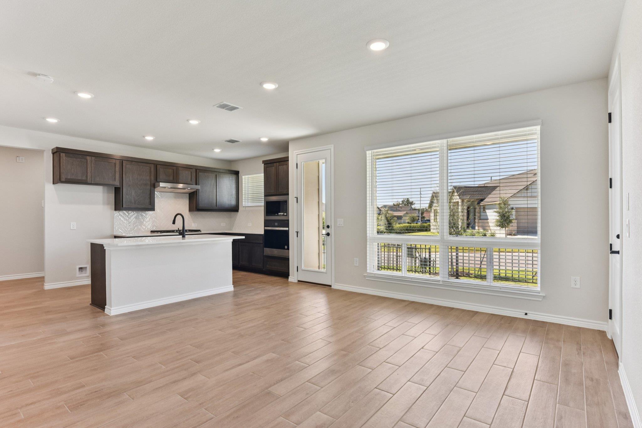 153  Antoinette Way  #102, photo 10