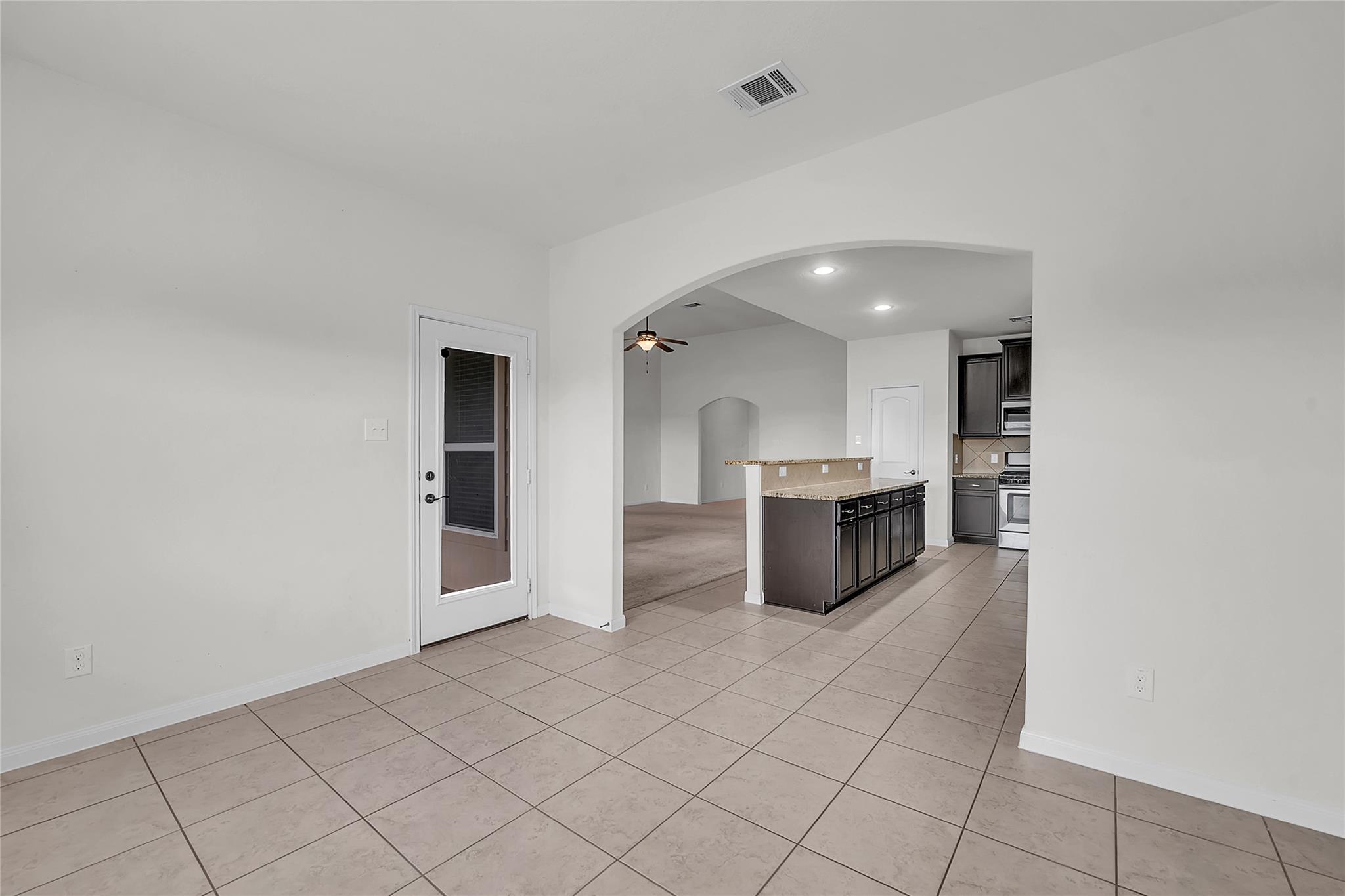 1181  Violet Ln, photo 8
