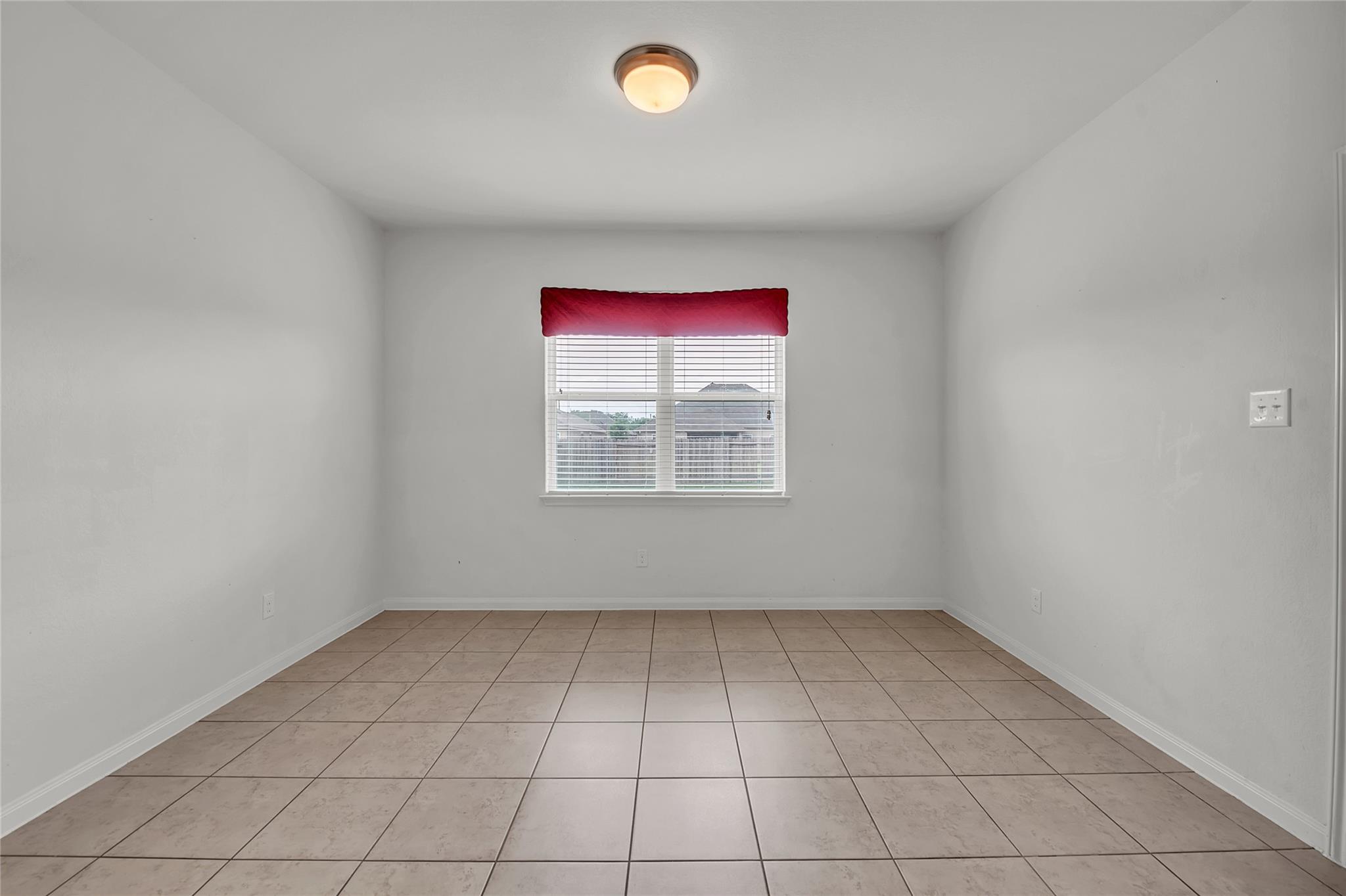1181  Violet Ln, photo 9