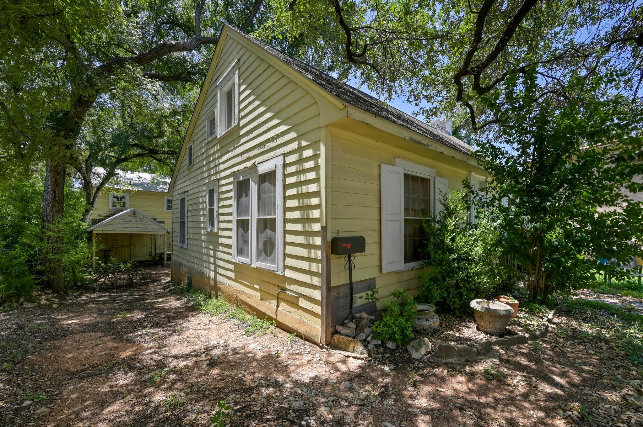 1017 W 31st St, photo 6