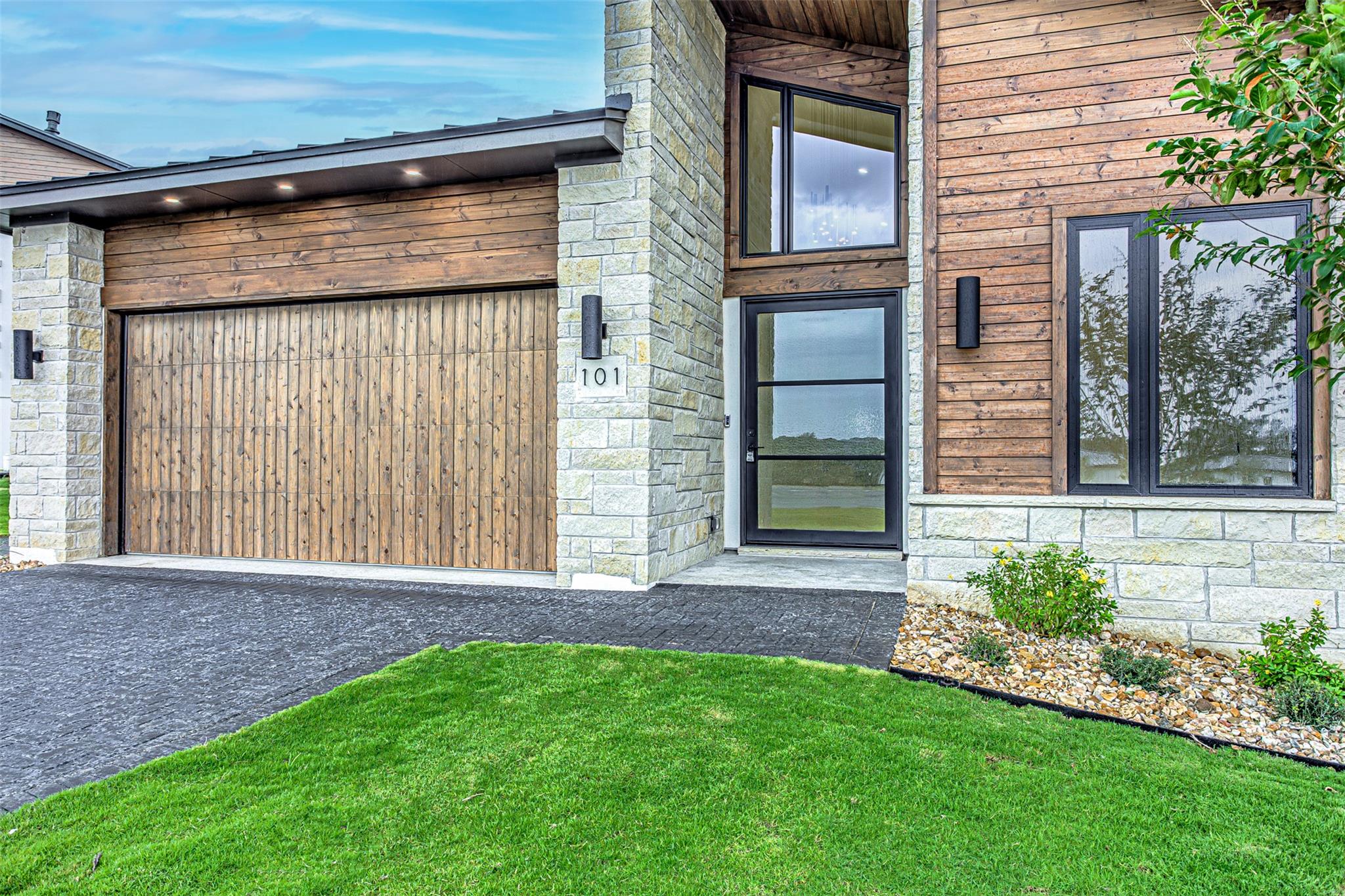 101  Manciano Dr, photo 3