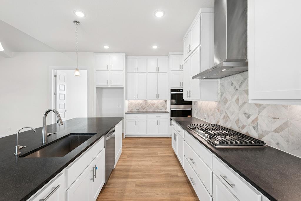 3332  Emerald Lake Path, photo 11