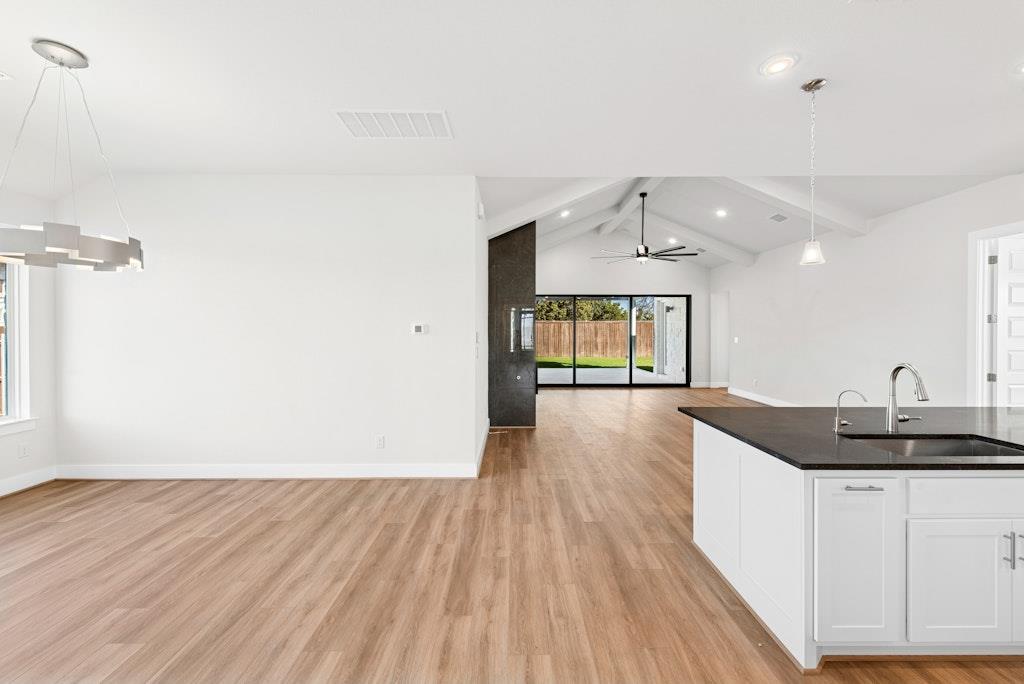3332  Emerald Lake Path, photo 10