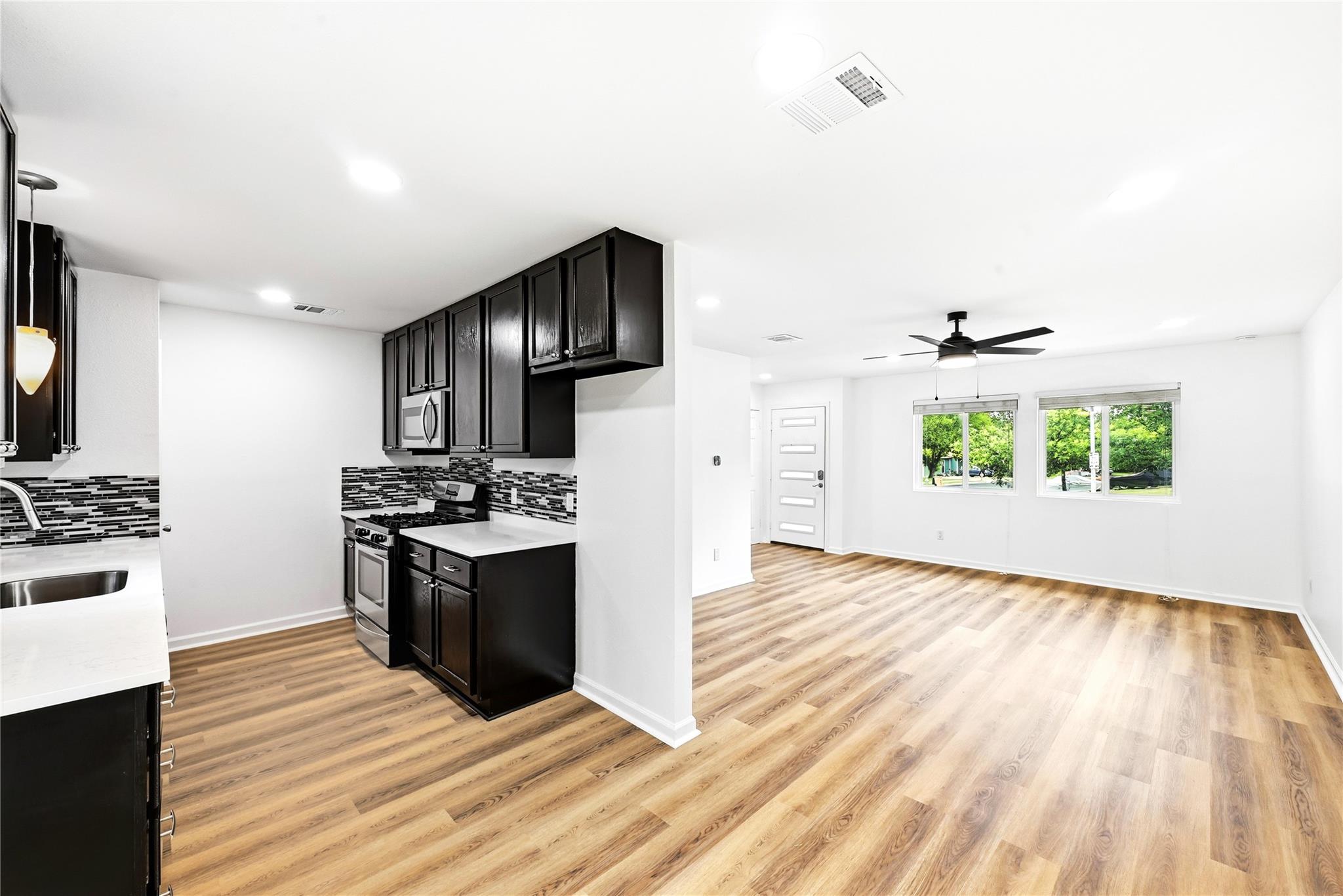 707  Great Britain Blvd, photo 10
