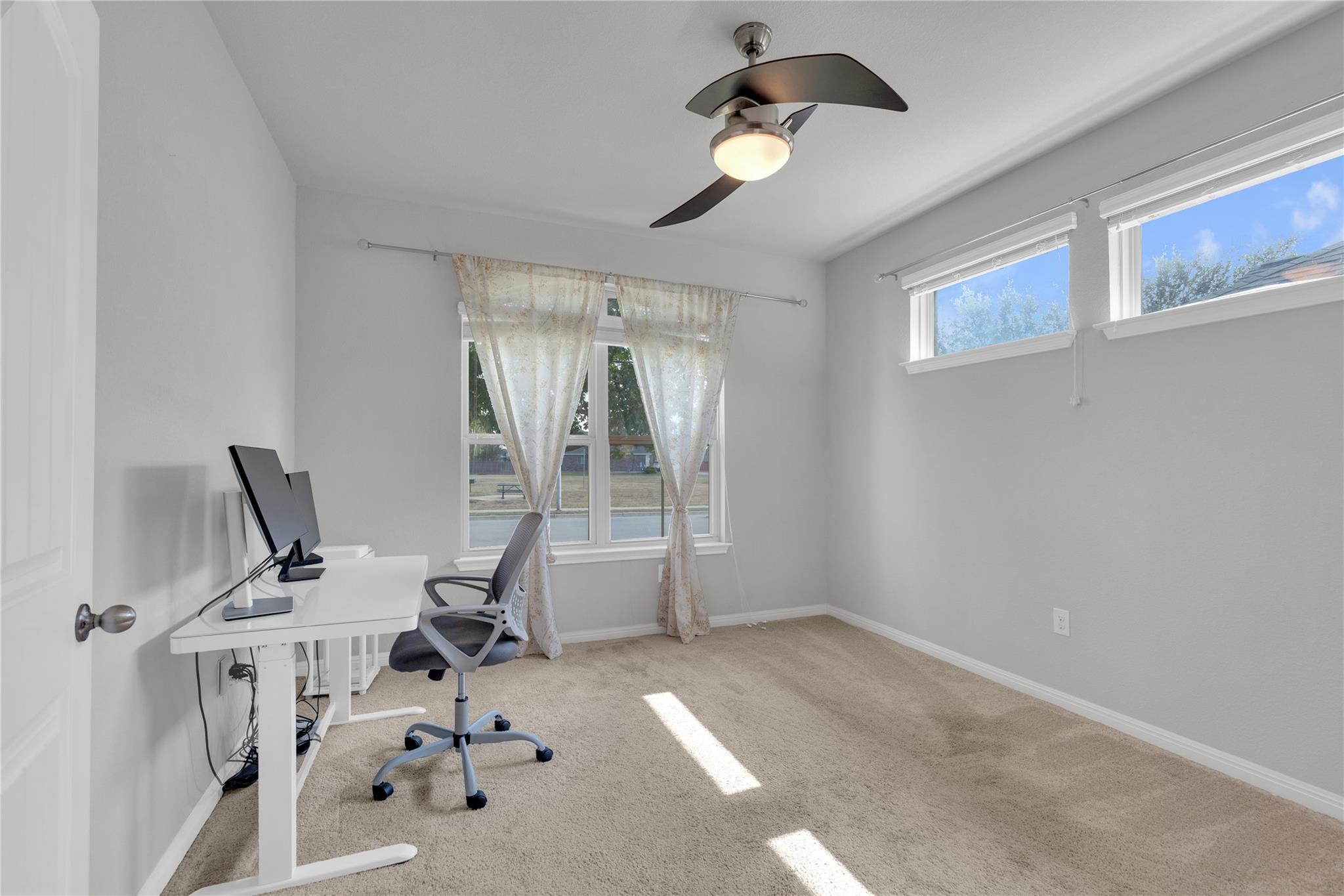 721  Schefer St, photo 3