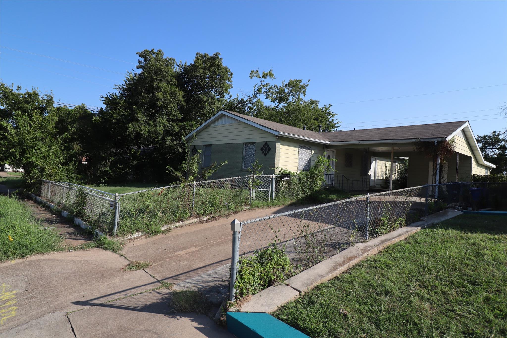 3214  Longview Dr, photo 3