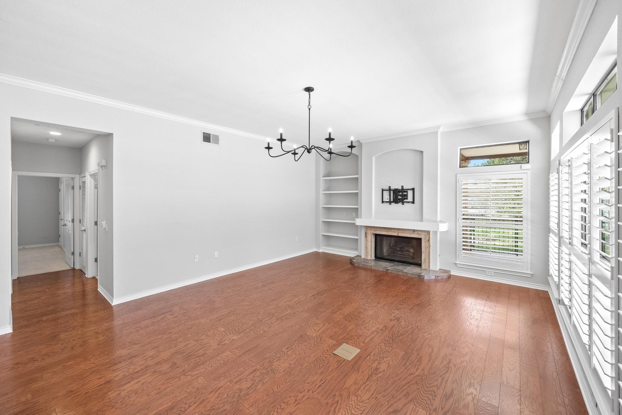 300  San Gabriel Village Blvd  #410, photo 5