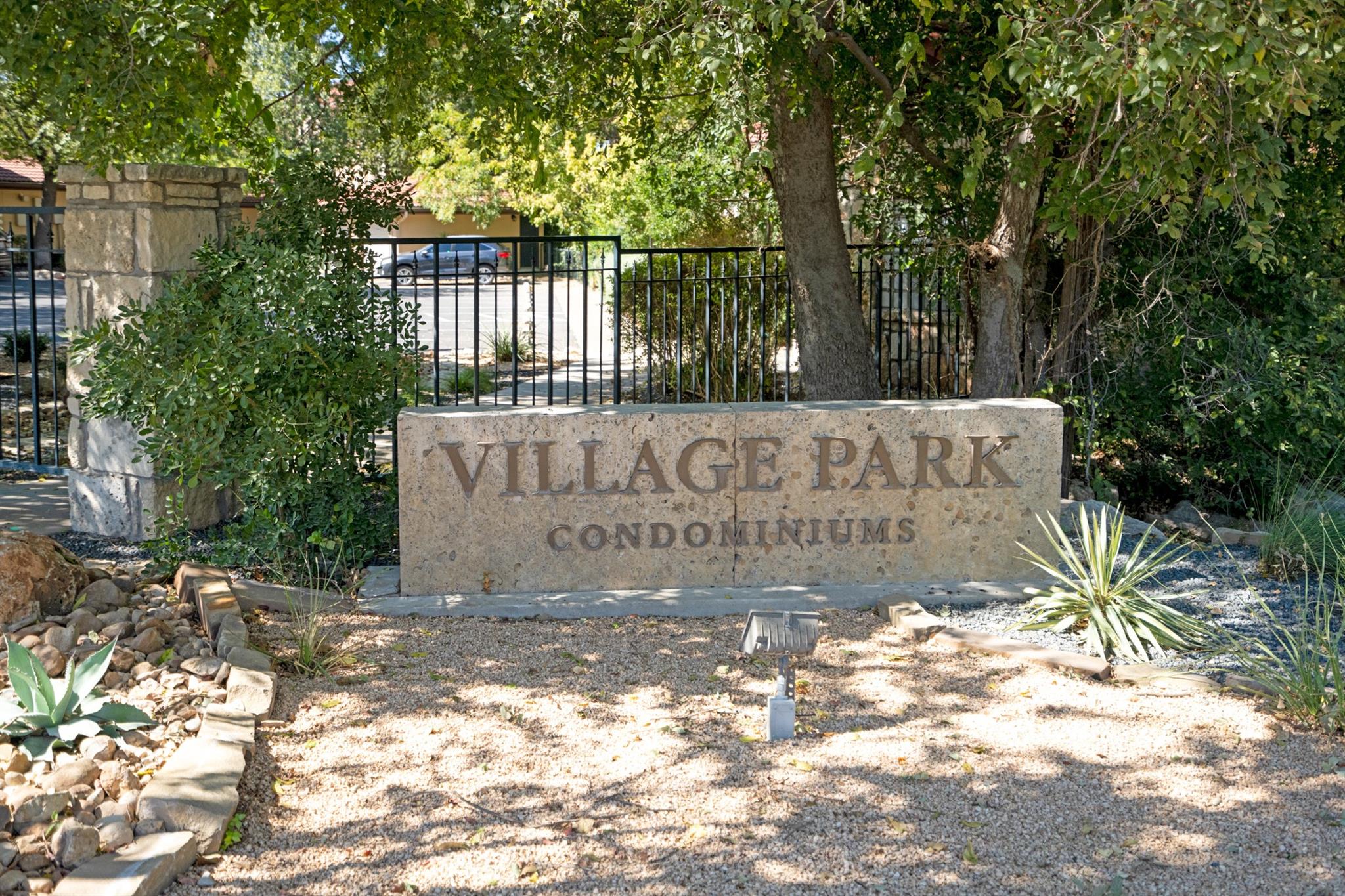 300  San Gabriel Village Blvd  #410, photo 10