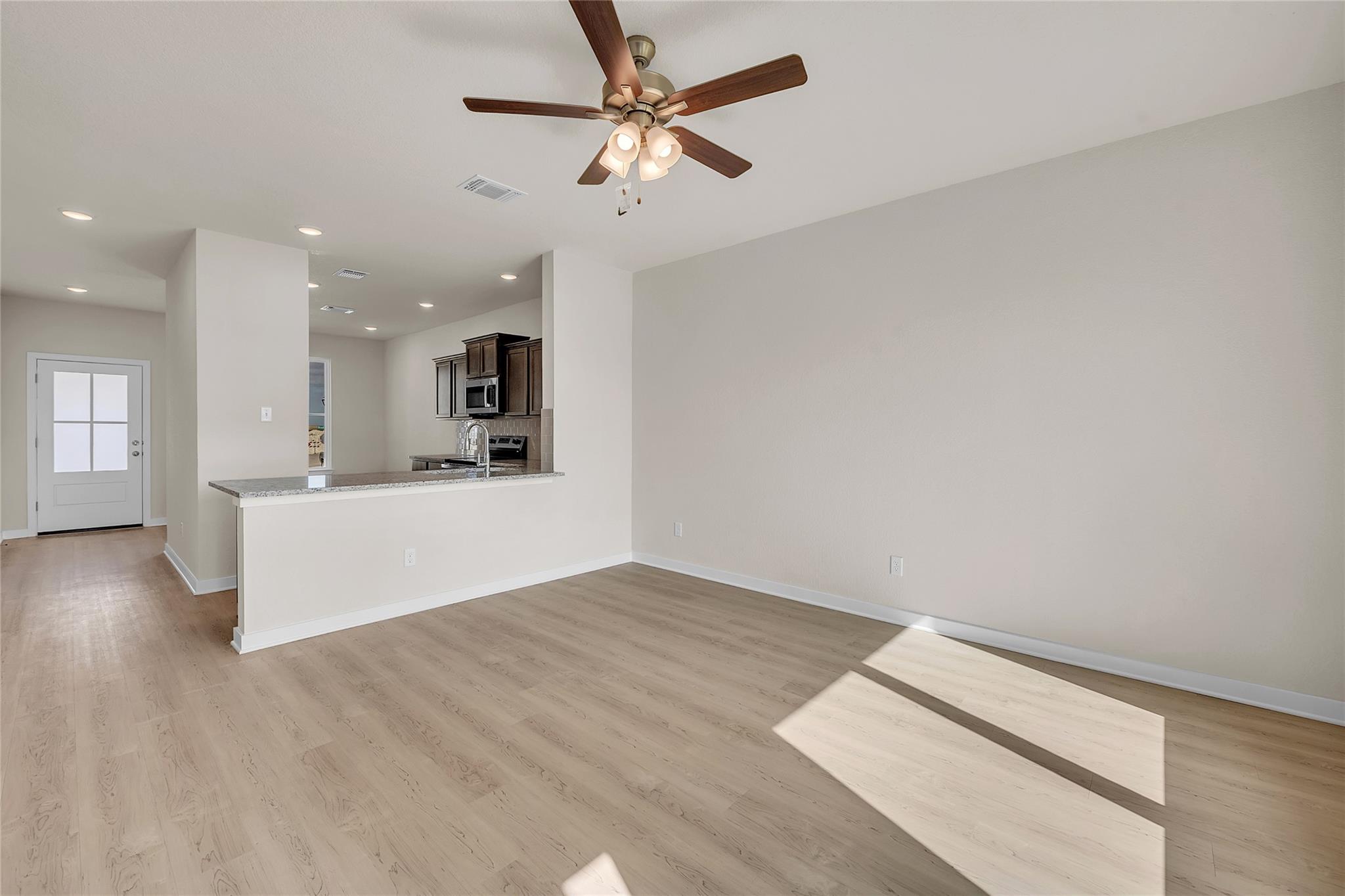 290  Boatright Blvd, photo 6