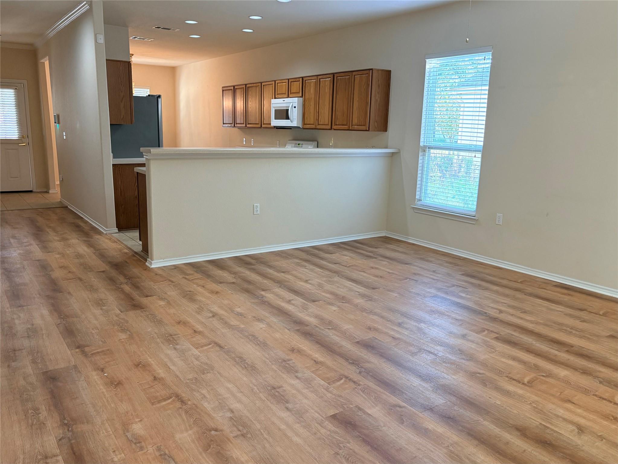 318  Crockett Loop, photo 4