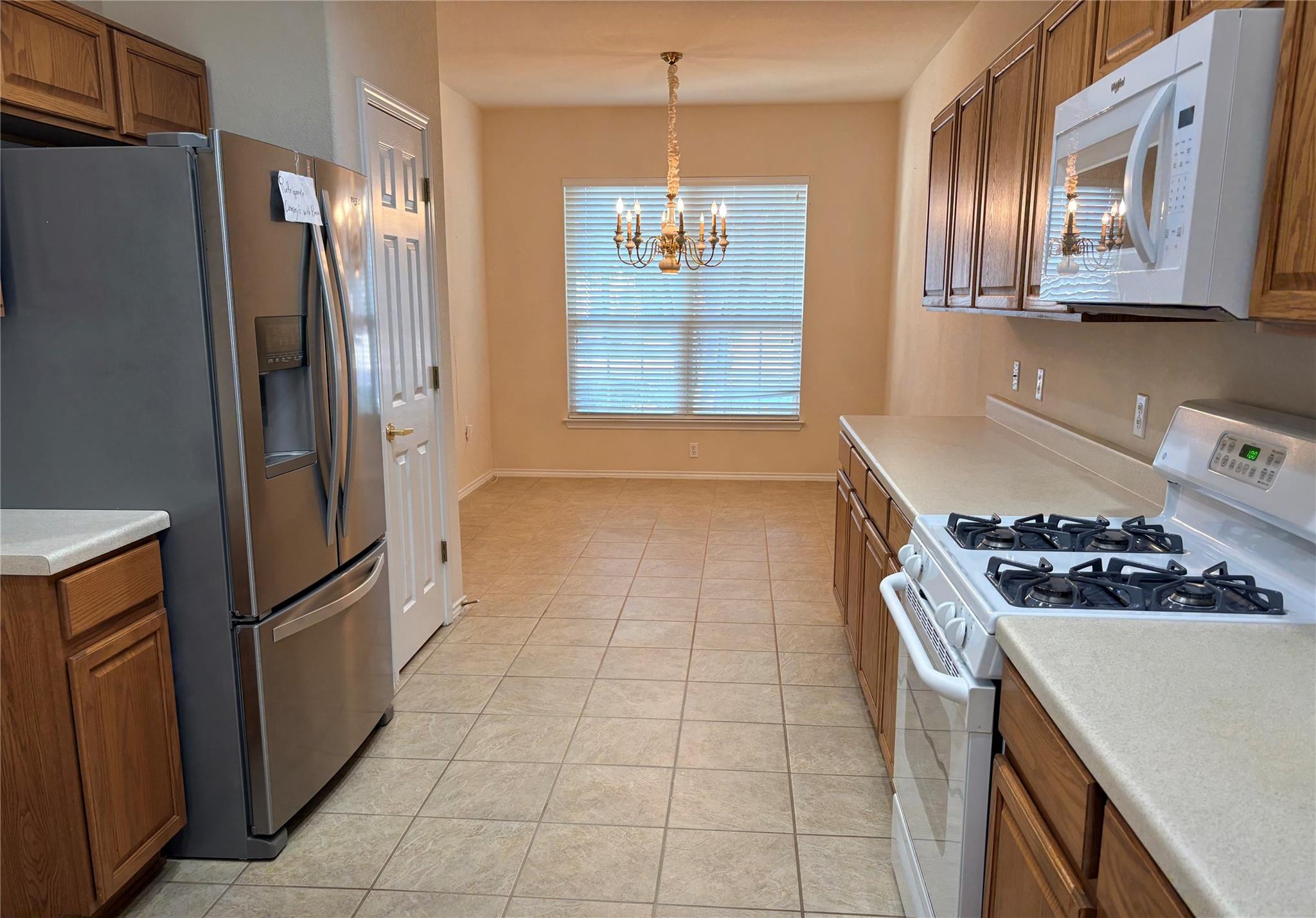 318  Crockett Loop, photo 8