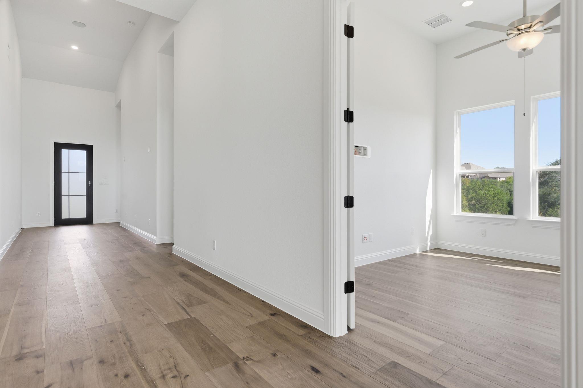 216  Moria Ct, photo 2