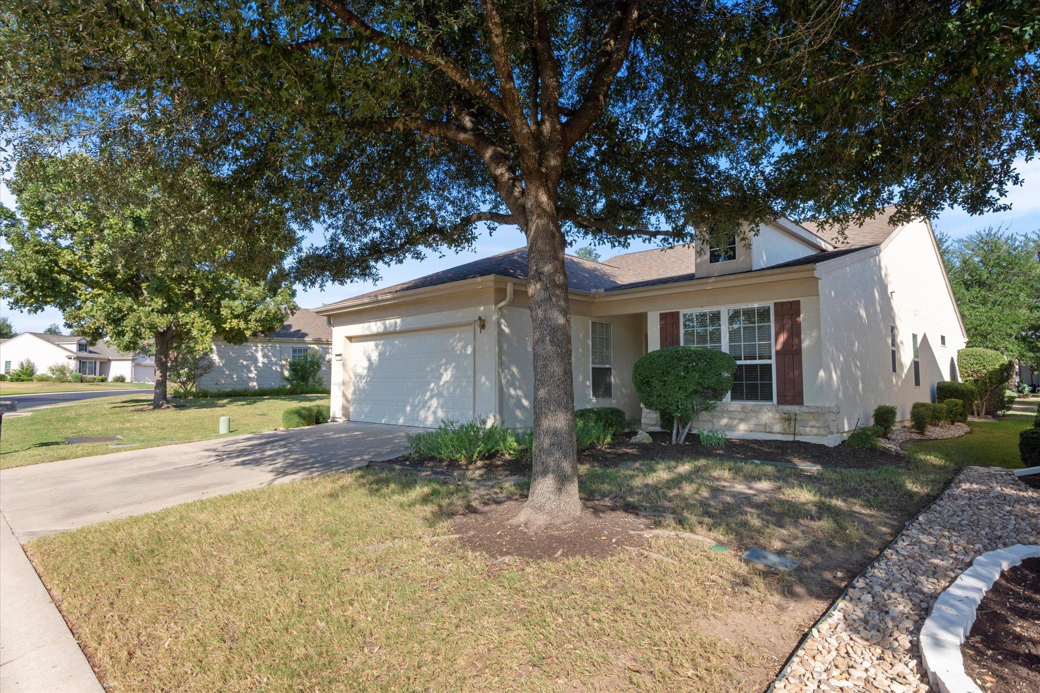 112  Winter Dr, photo 2