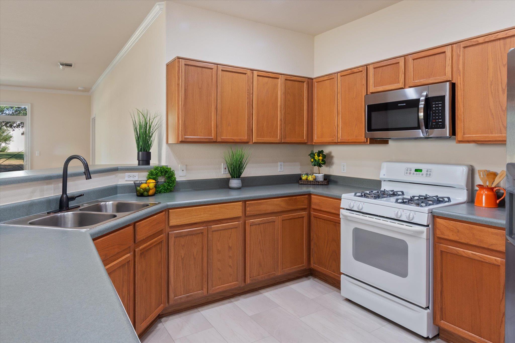 112  Winter Dr, photo 6