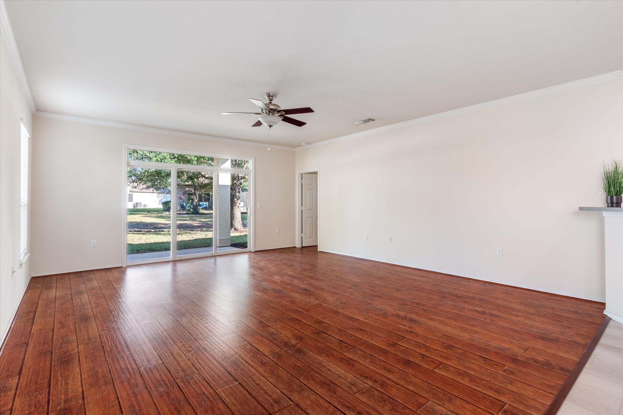 112  Winter Dr, photo 10