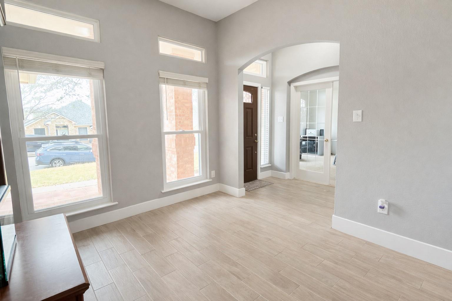 1902  Overland Dr, photo 7