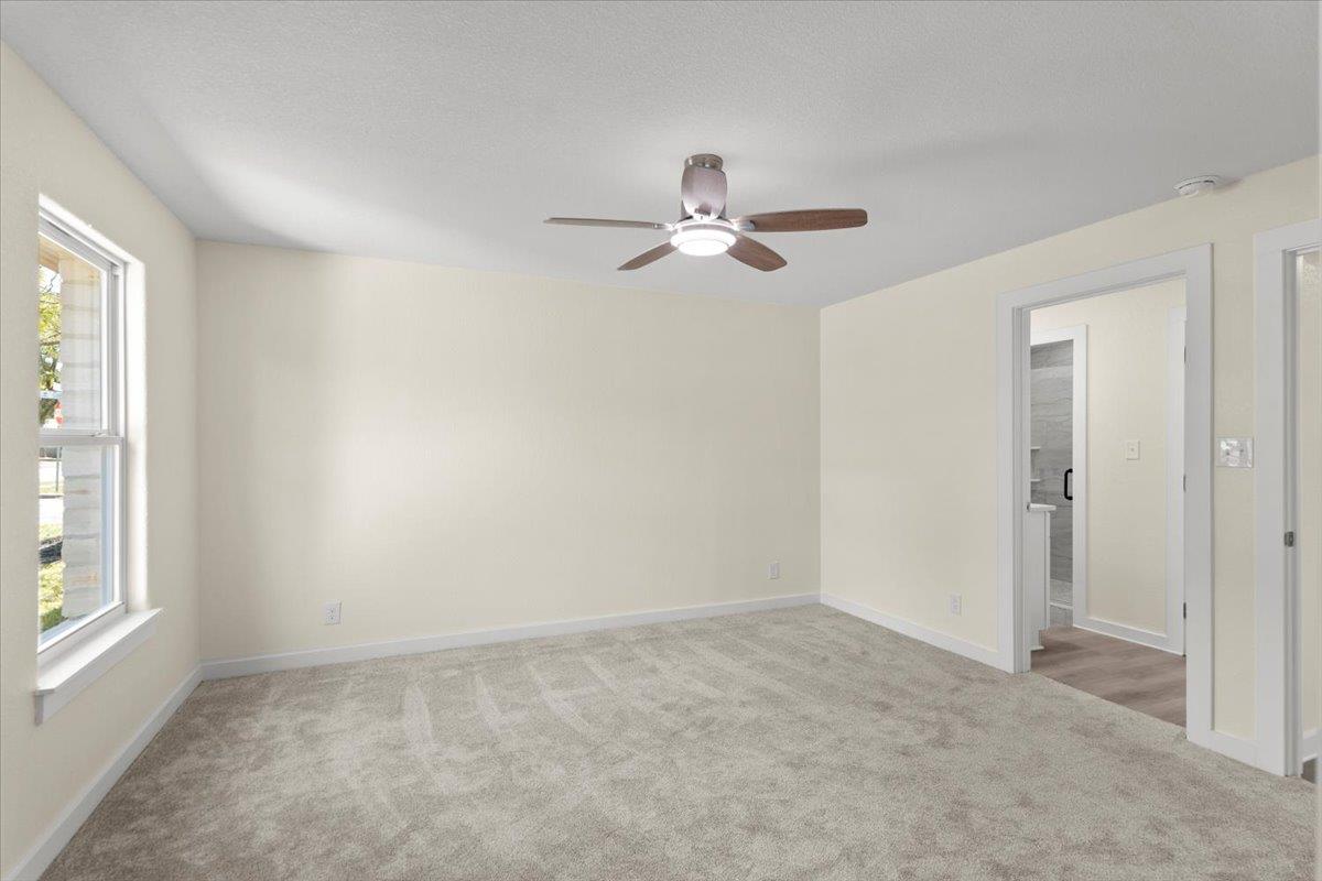 412  Oak St, photo 11