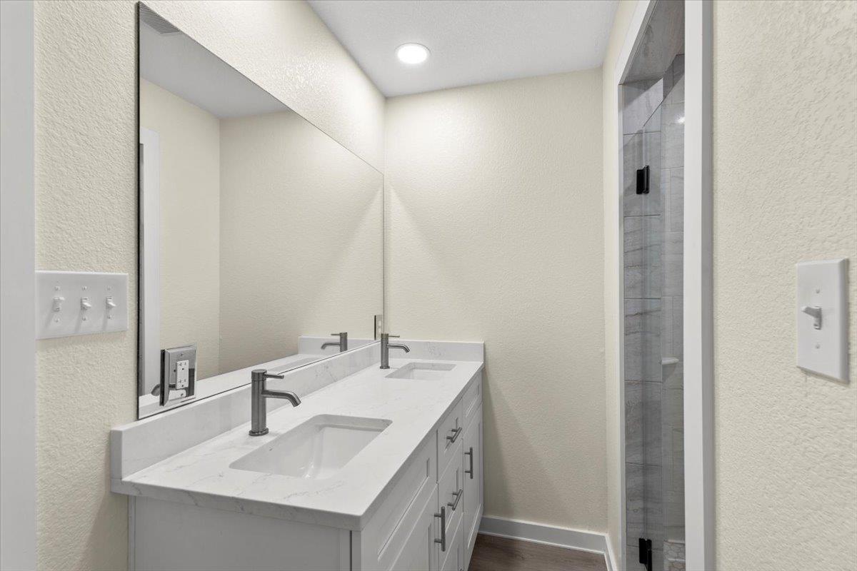 412  Oak St, photo 12