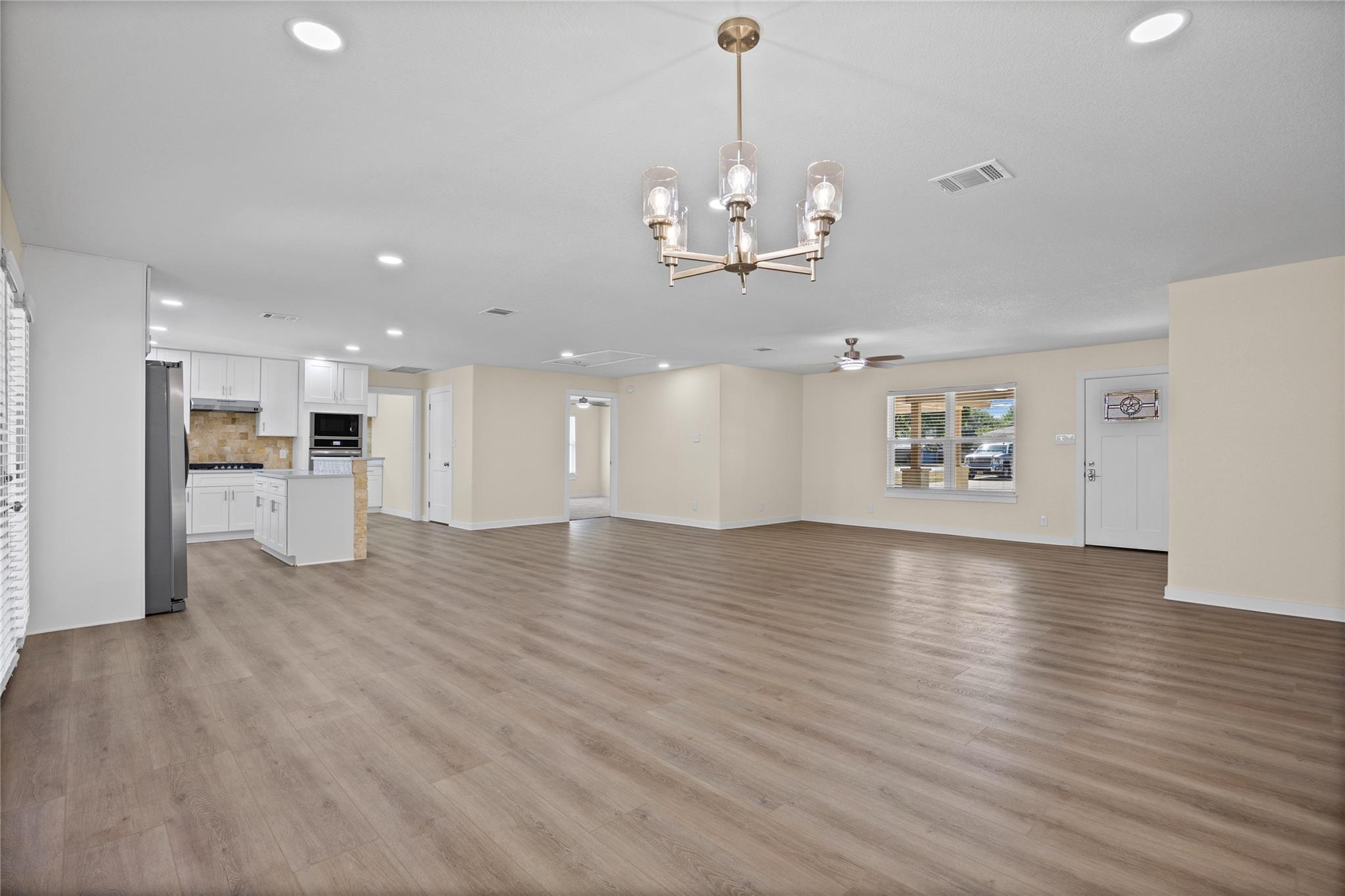 412  Oak St, photo 3