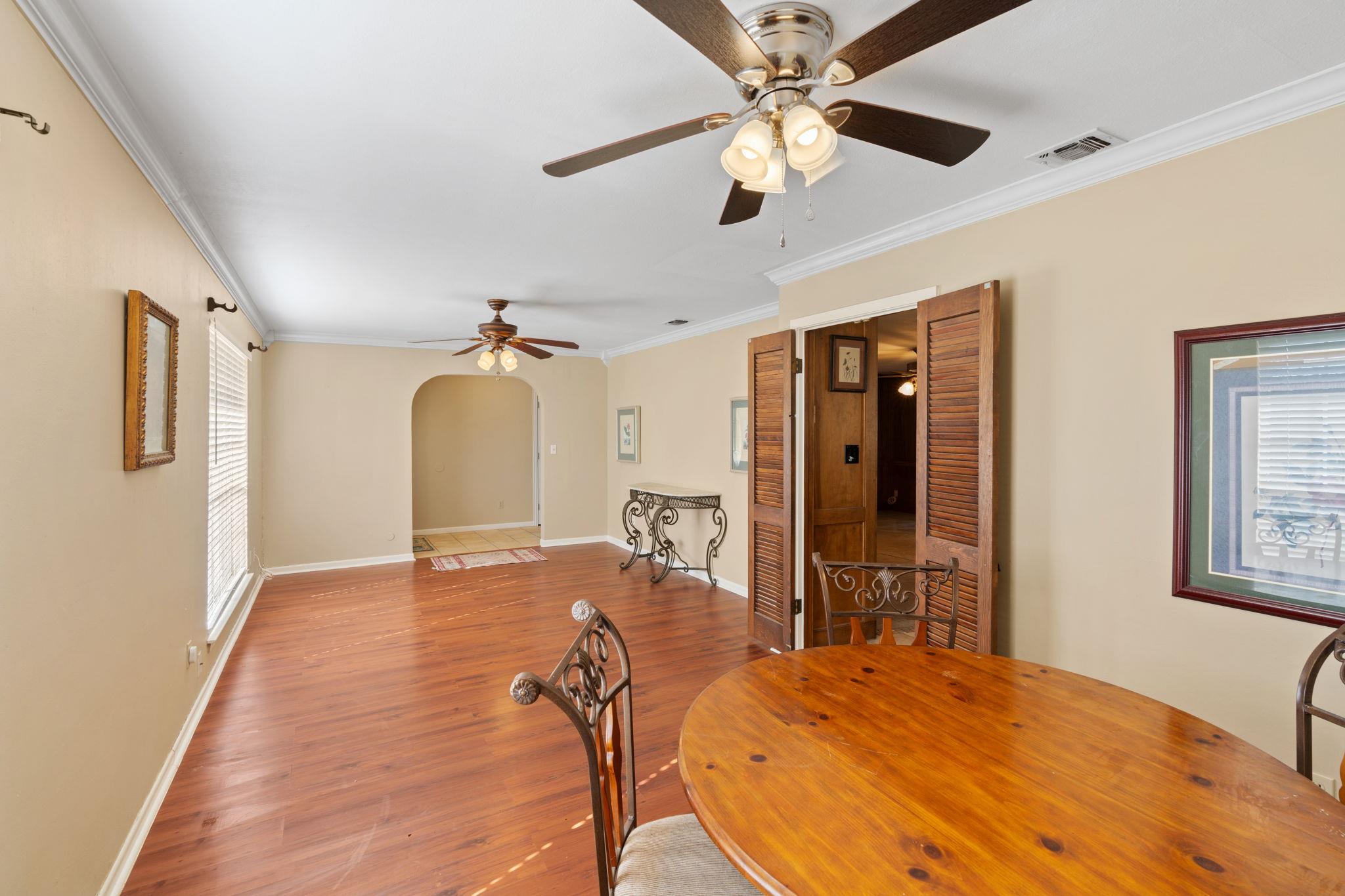 418  Hernandos Loop, photo 4