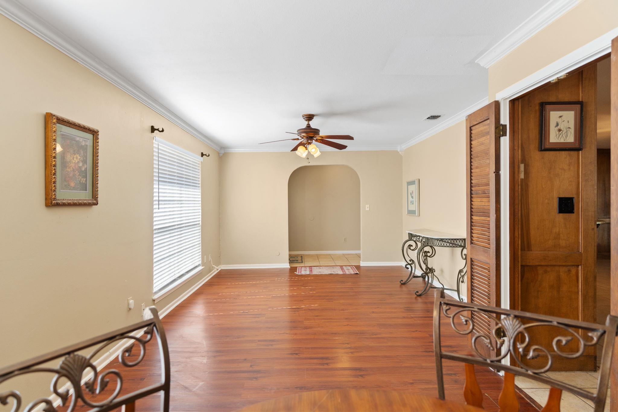 418  Hernandos Loop, photo 6