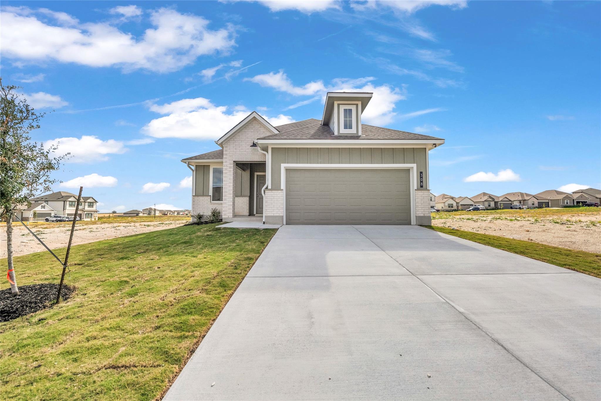 308  Boatright Blvd, photo 2