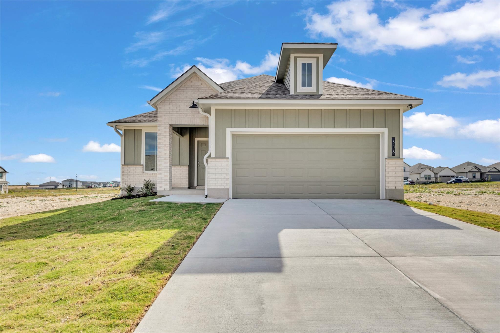 308  Boatright Blvd, photo 3