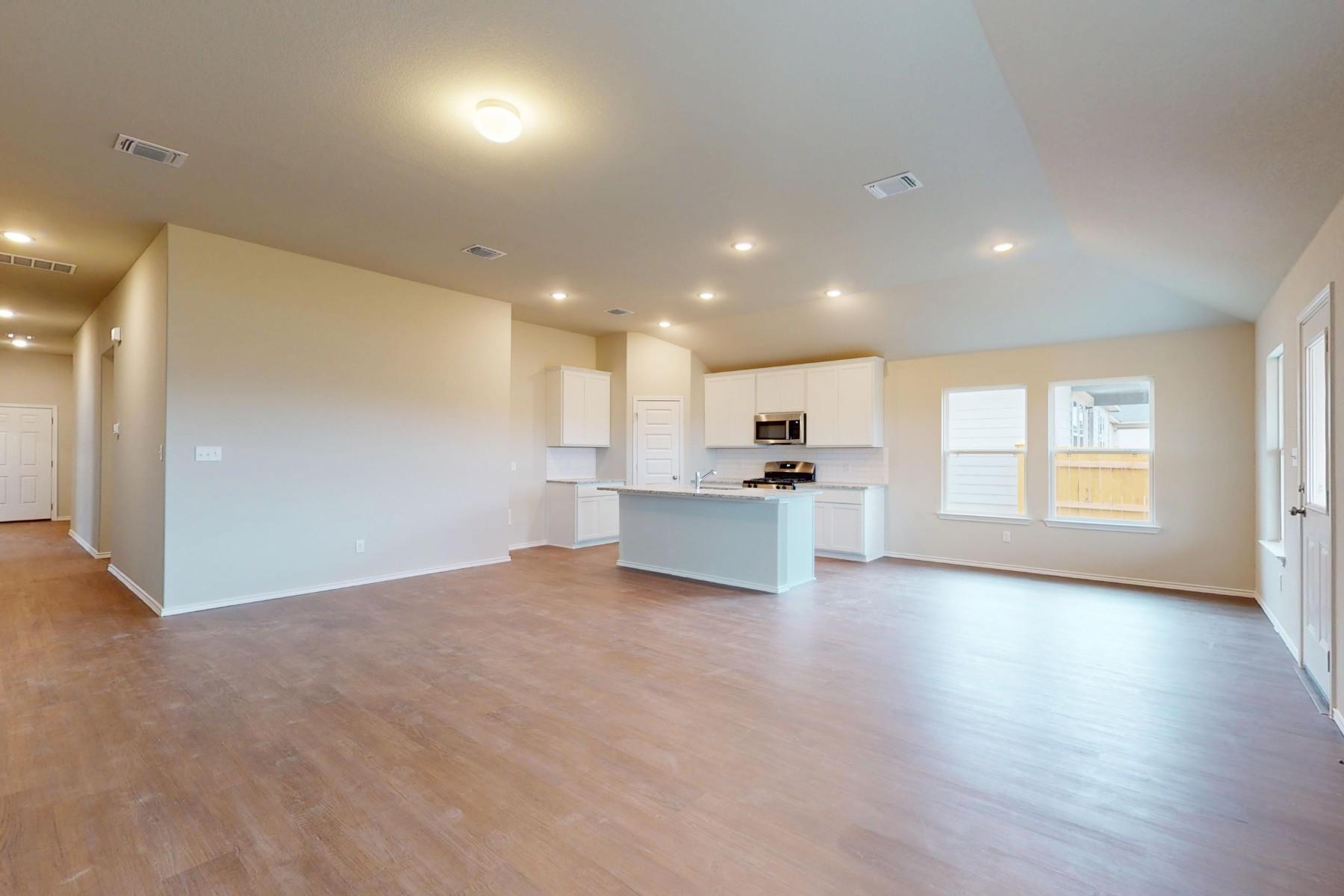 19917  Hirono Dr, photo 2