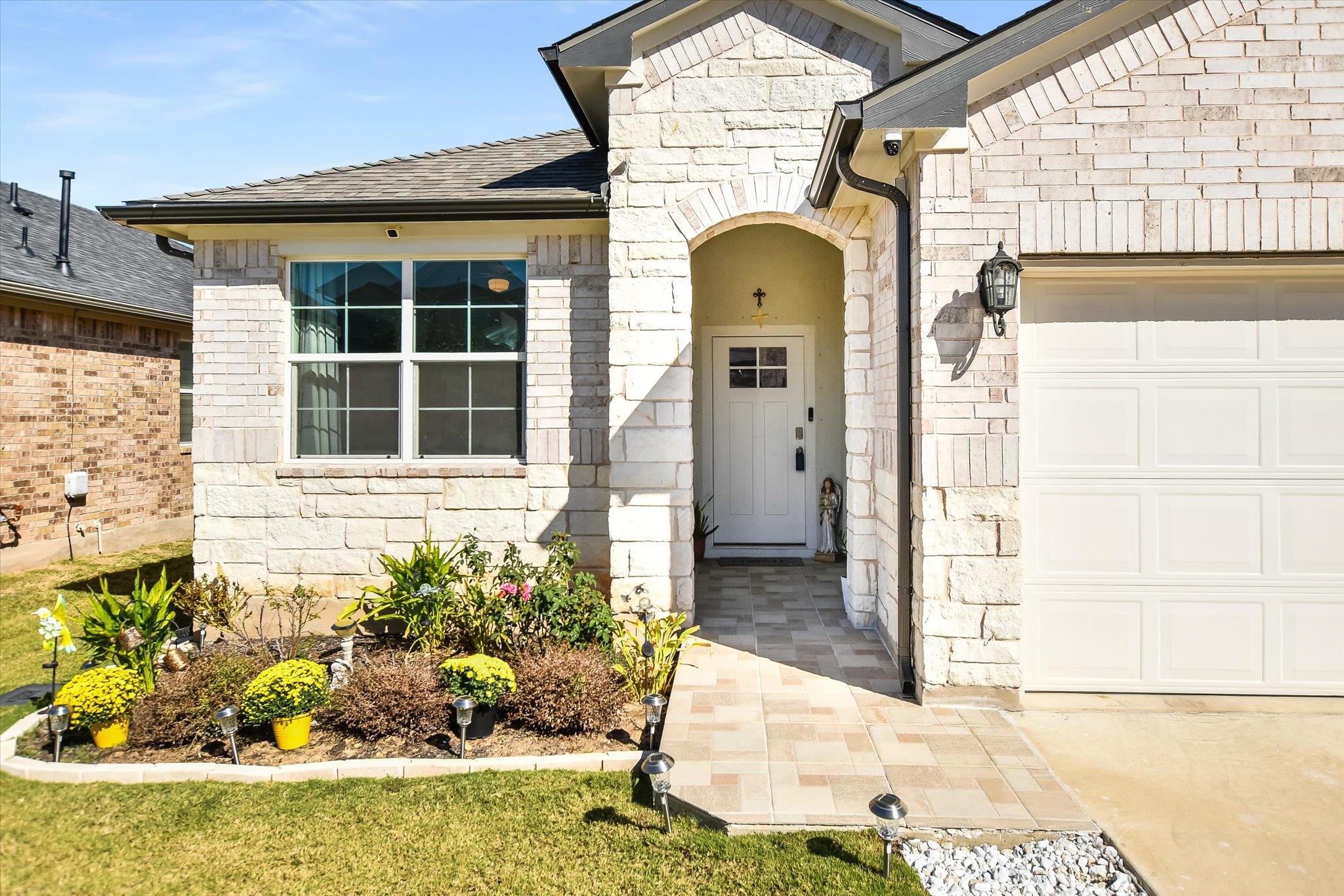 213  Brooklyn Dr, photo 3