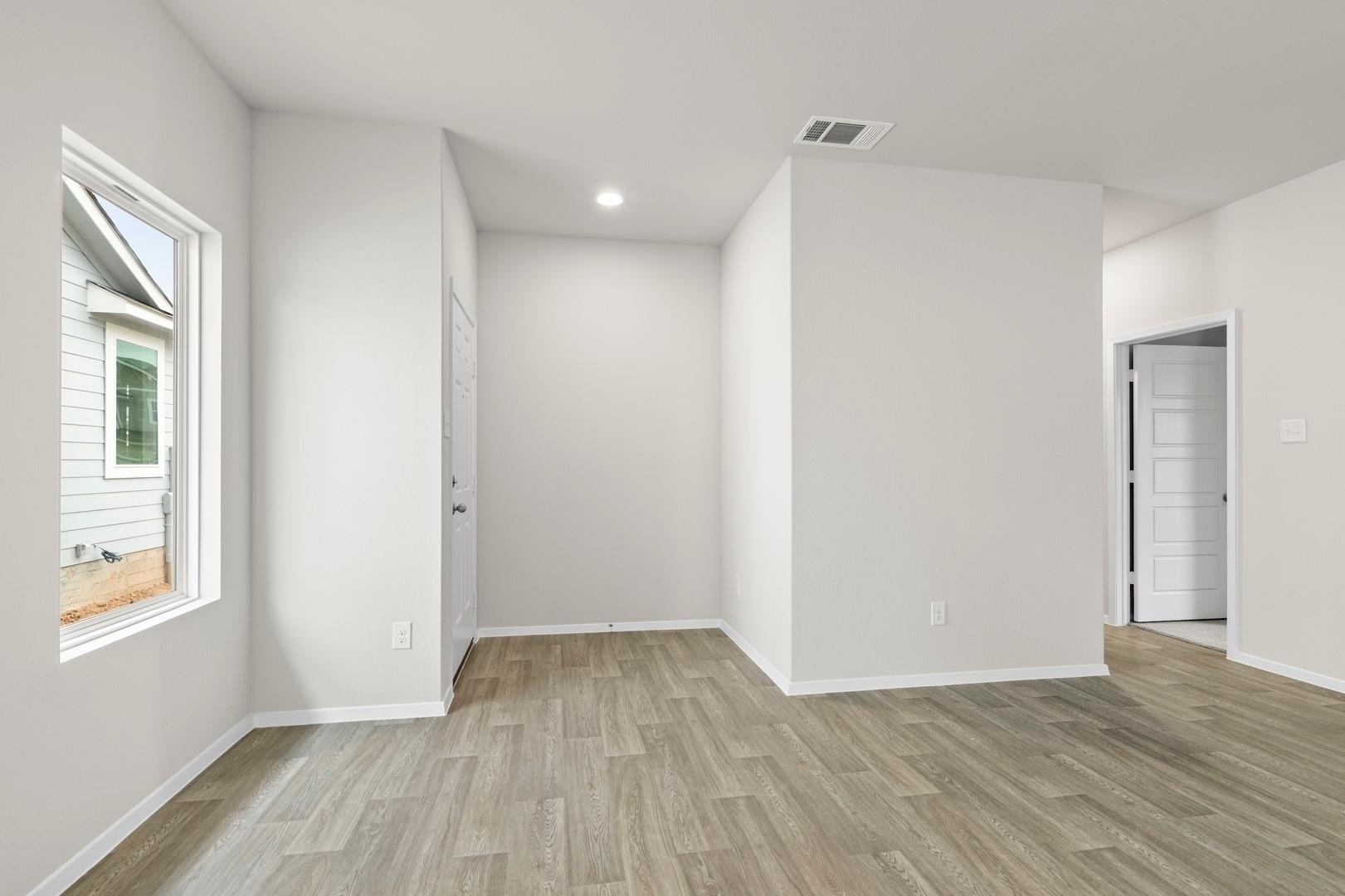 348  Jade St, photo 10