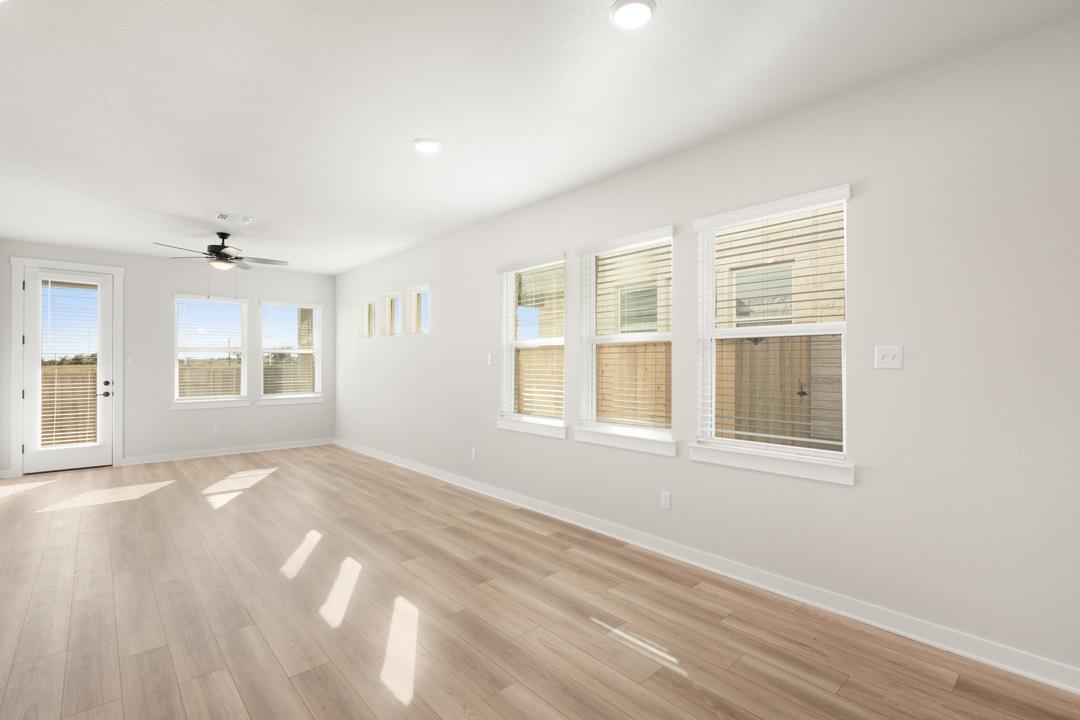 308 Emerie Way photo 11