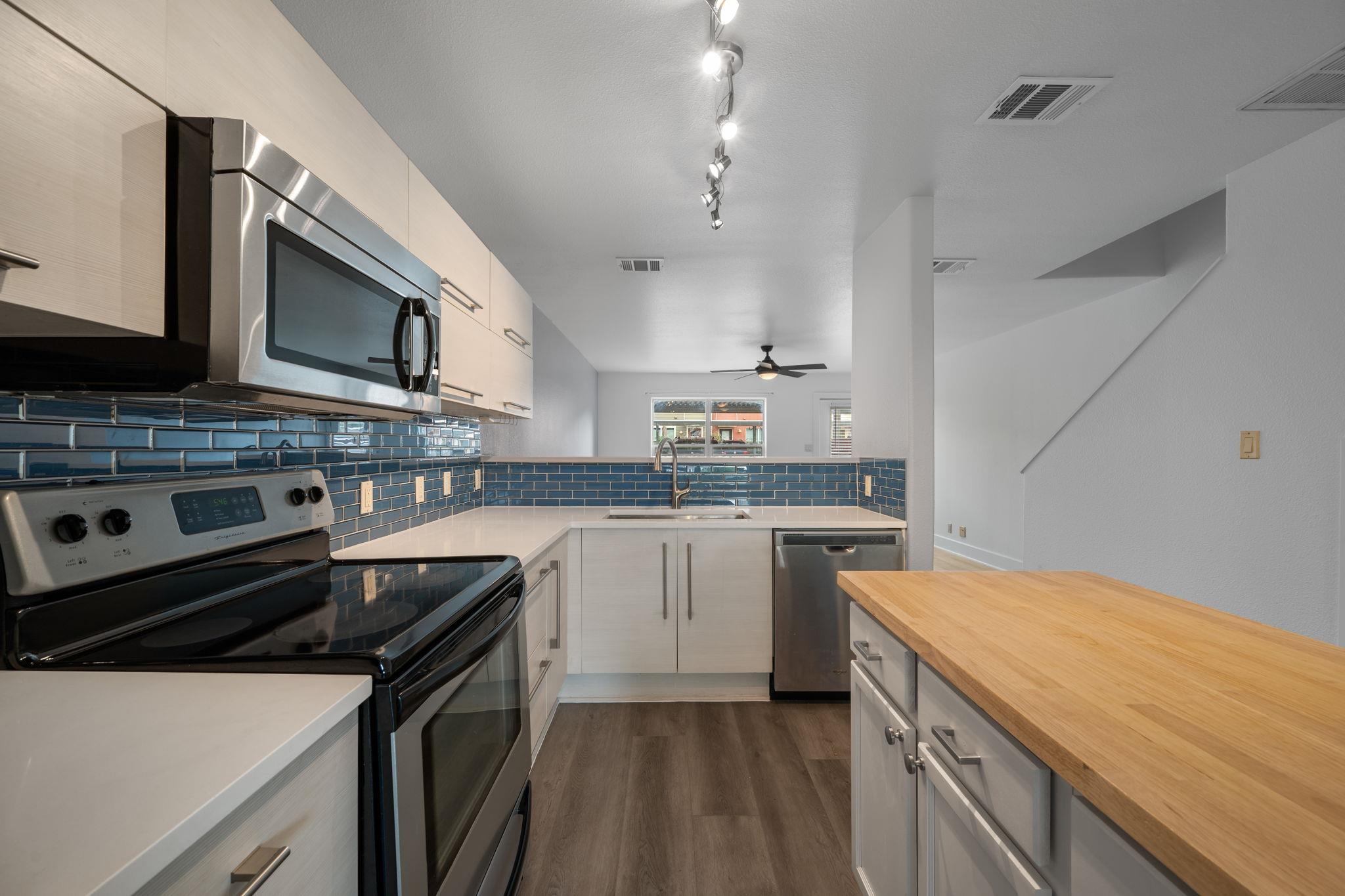 1101  Grove Blvd  #803, photo 12