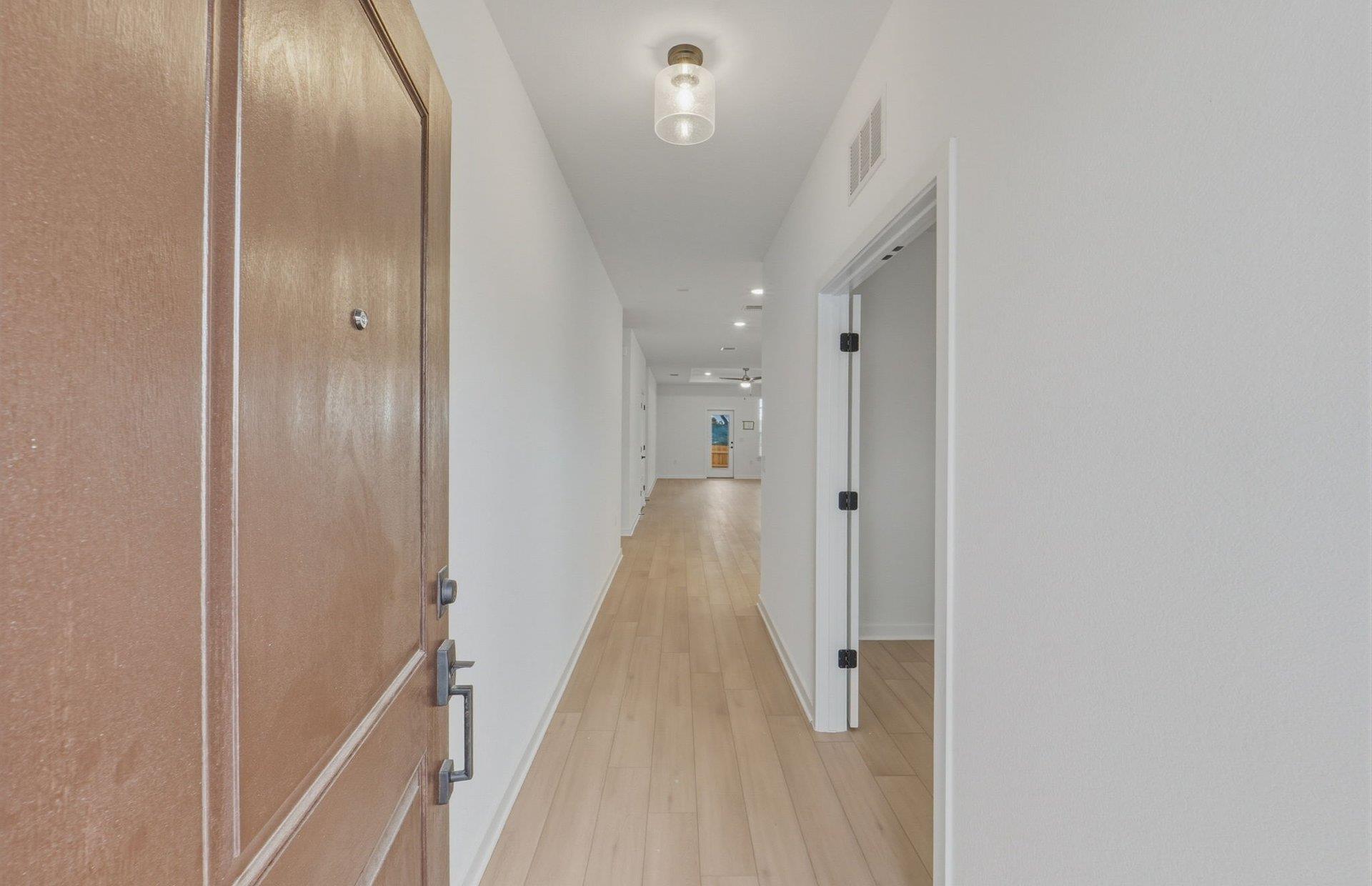 124  Adlai Ave, photo 6