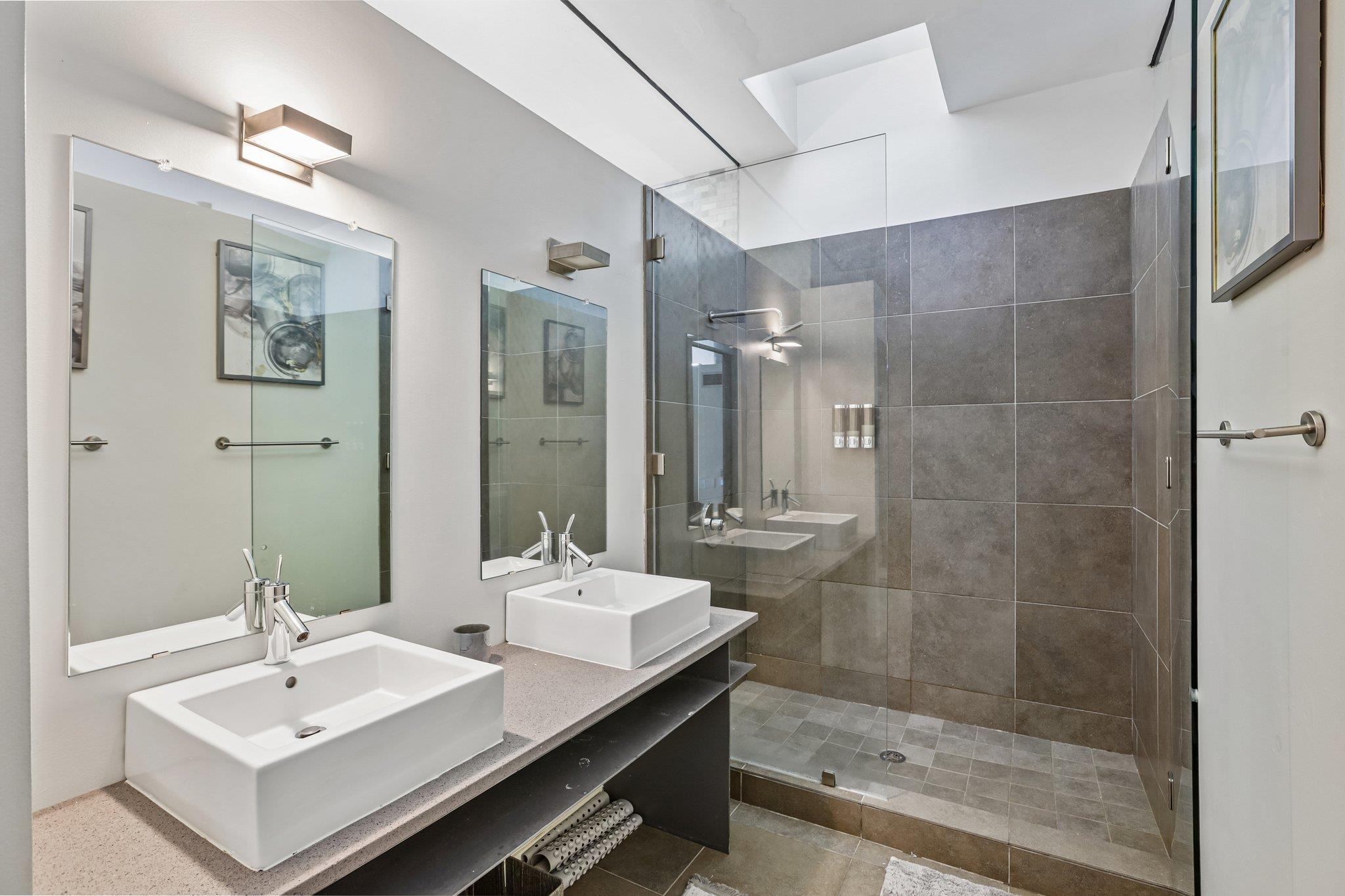 208  Lessin Ln, photo 12