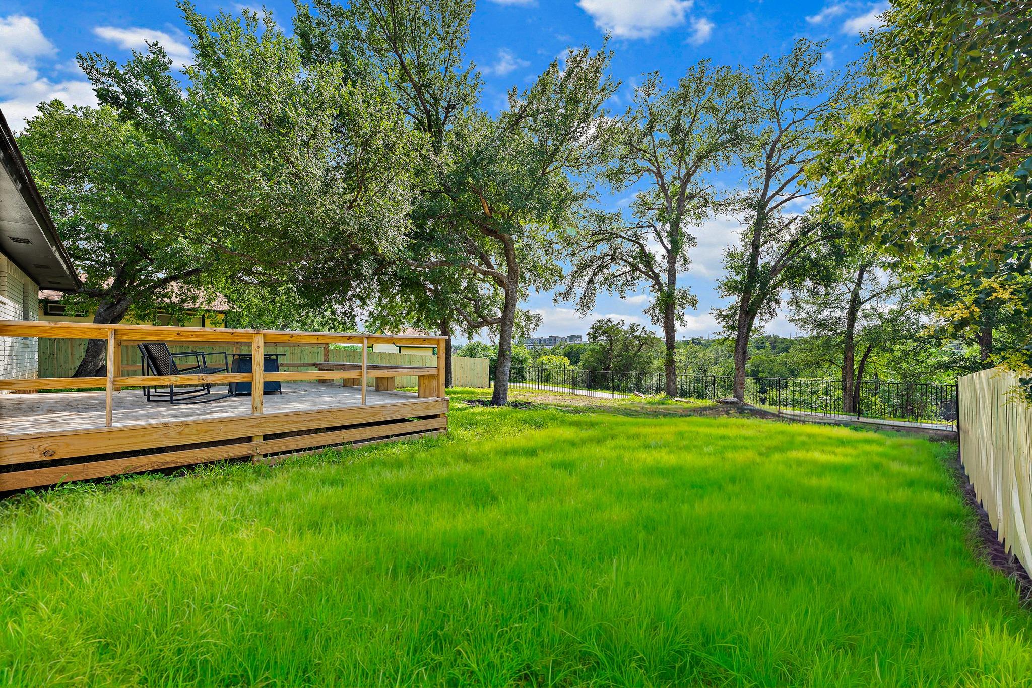 1004  Scenic Dr, photo 4
