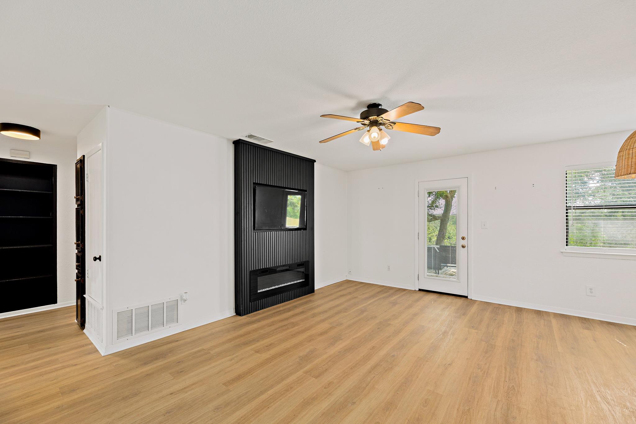 1004  Scenic Dr, photo 8