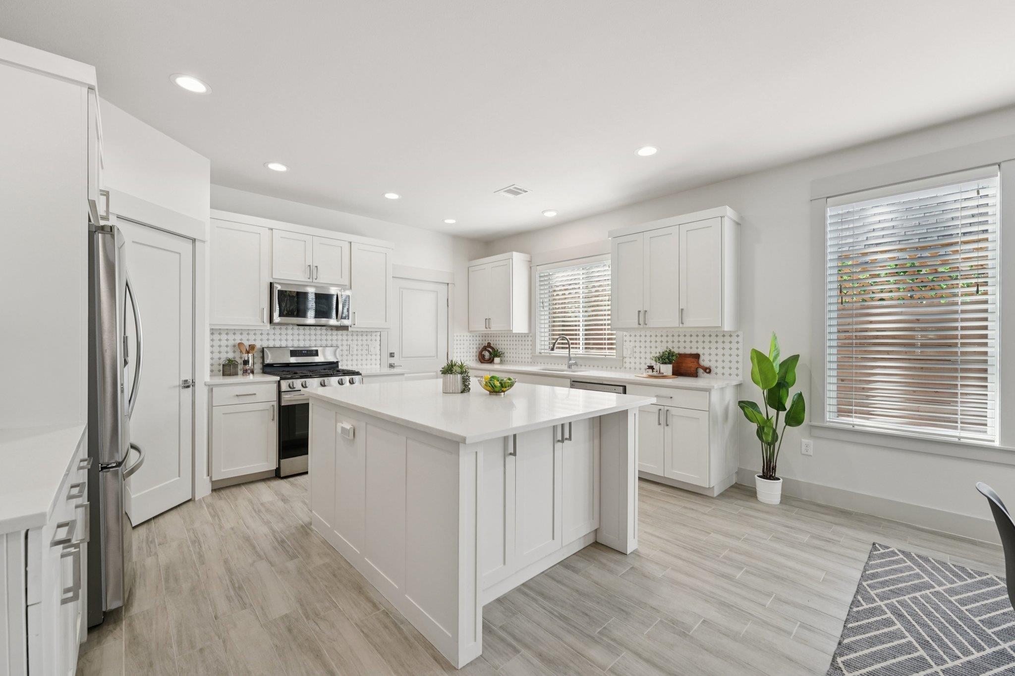 3711  Cedar St, photo 4