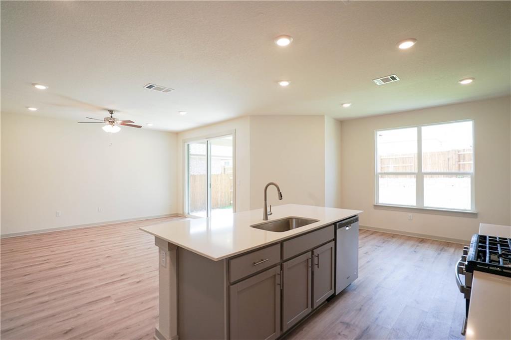 2341  Gabriels Horn Rd, photo 7