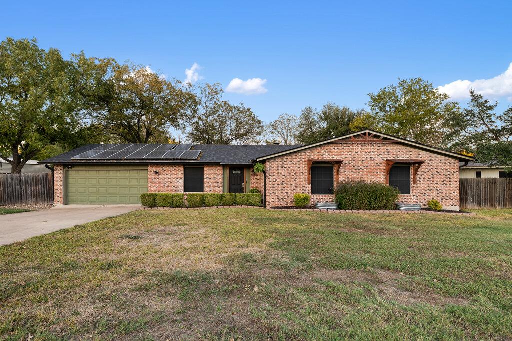 1802  Bumblebee Dr, photo 2