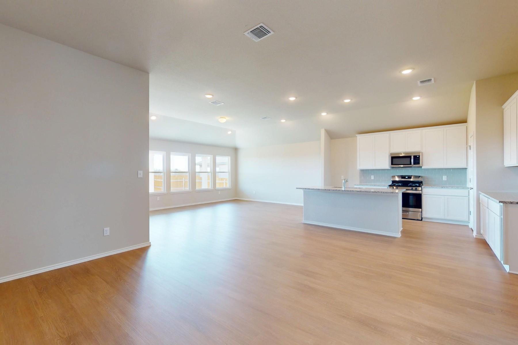 13701  Warnock Trl, photo 2
